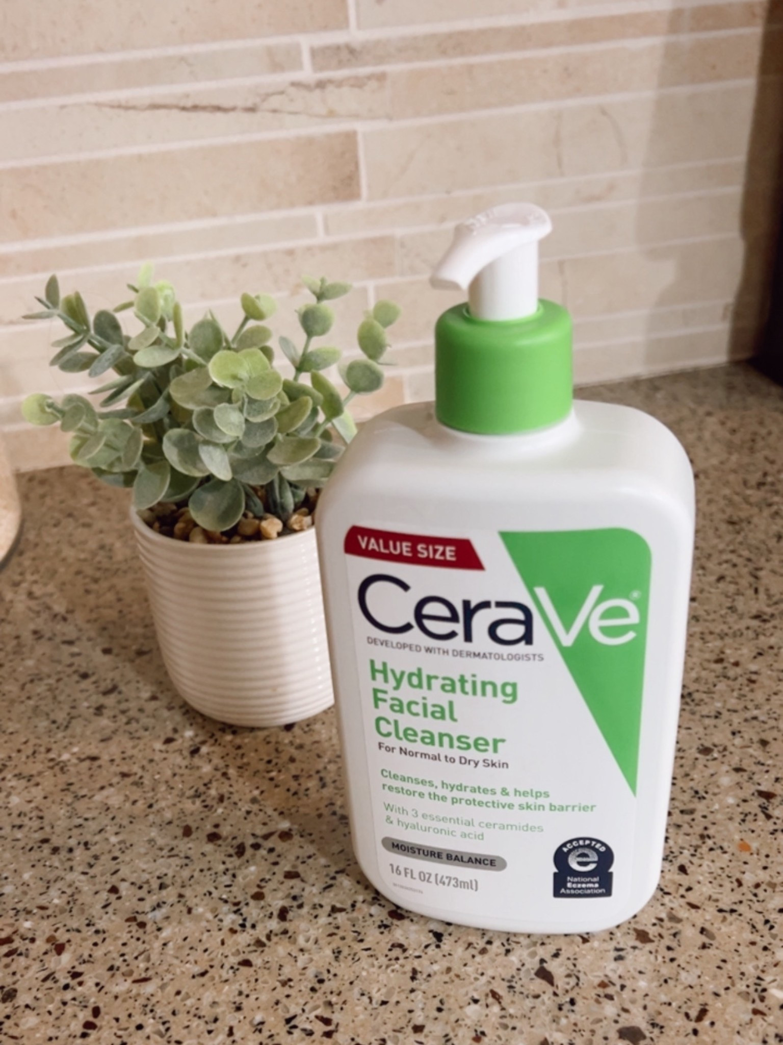 My Favorite - best beauty product of 2025 - CeraVe hydrating facial fave cleanser 

#LTKmorningroutine #LTKOver40 #LTKBeauty