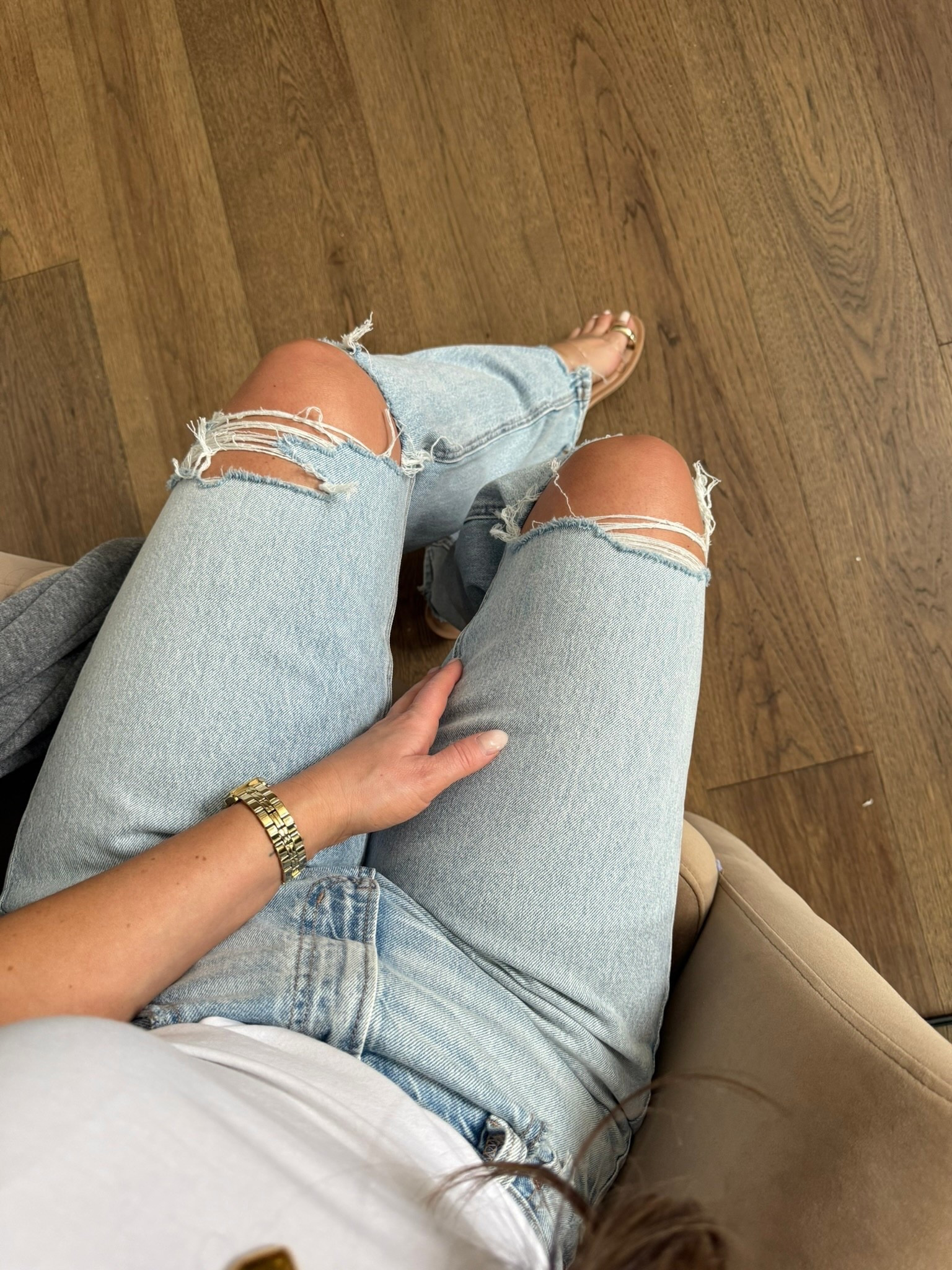 The BEST Abercrombie jeans! These are a go to once spring hits ✨

#LTKootd #LTKgrwm #LTKSeasonal