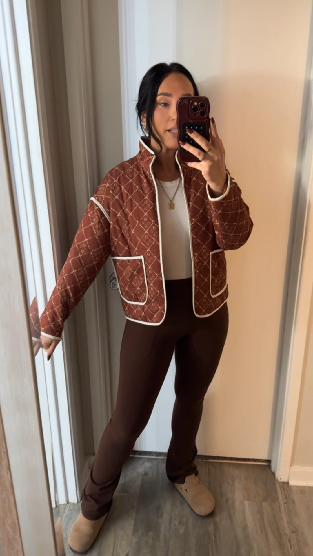 this outfit is so comfortable and all on sale! The perfect comfy thanksgiving outfit!



Thanksgiving outfits
Comfy outfits
Brown outfits
Free people dupe


#LTKActive #LTKWatchNow #LTKSeasonal