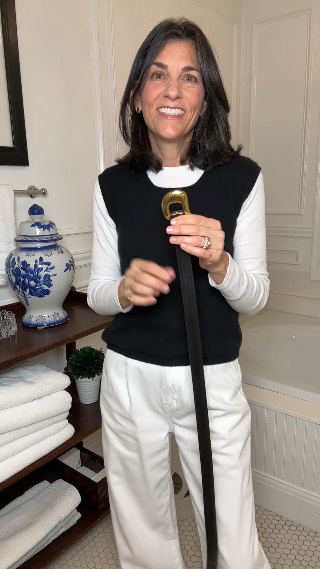 How to elegantly store your luxury belts