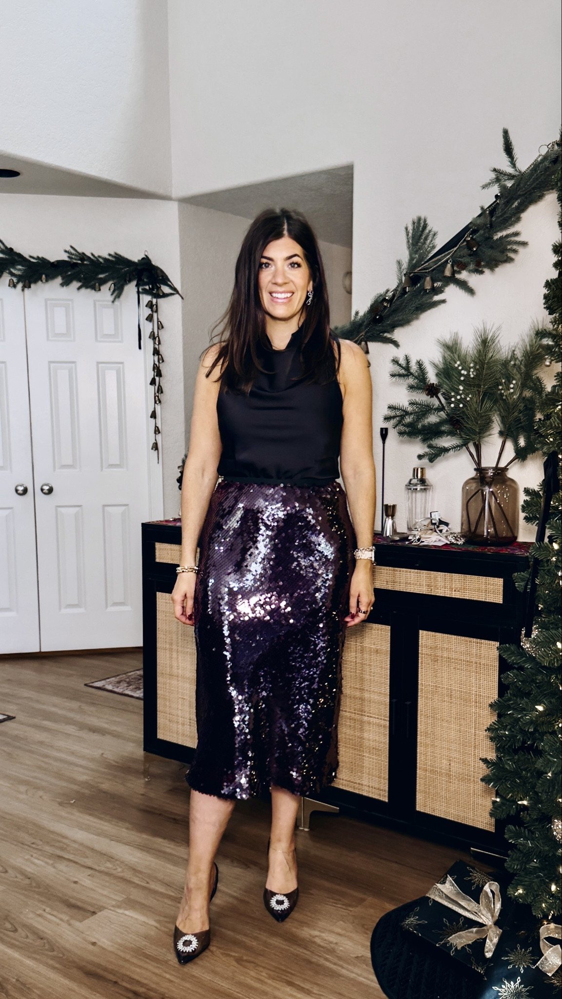 Last minute new years looks
In a medium satin halter and large midi sequin skirt


#LTKFindsUnder50 #LTKTall #LTKMidsize