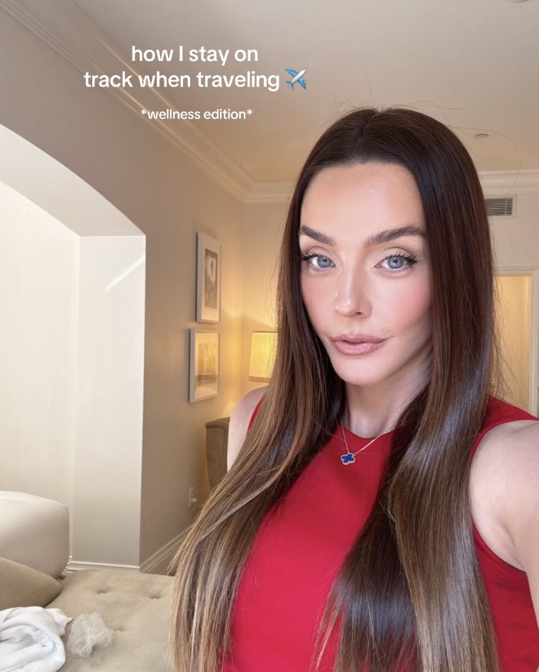 How I stay on track while traveling: wellness edition ✈️