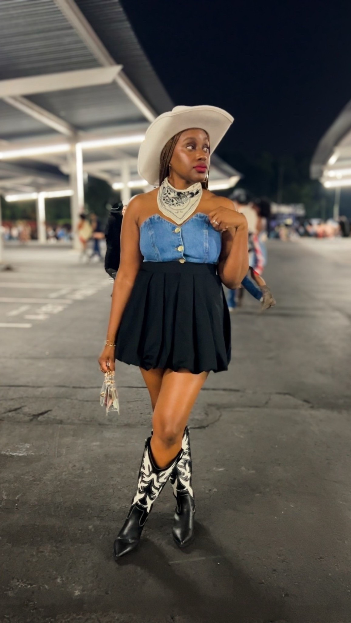 Cowboy Carter - Country Concert Outfit 

#LTKFindsUnder100 #LTKSeasonal