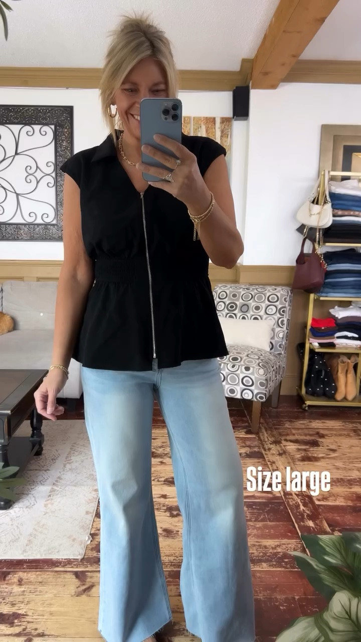 Size large in the blouse and size 30 in my jeans 👖 

#LTKWorkwear #LTKMidsize #LTKOver40