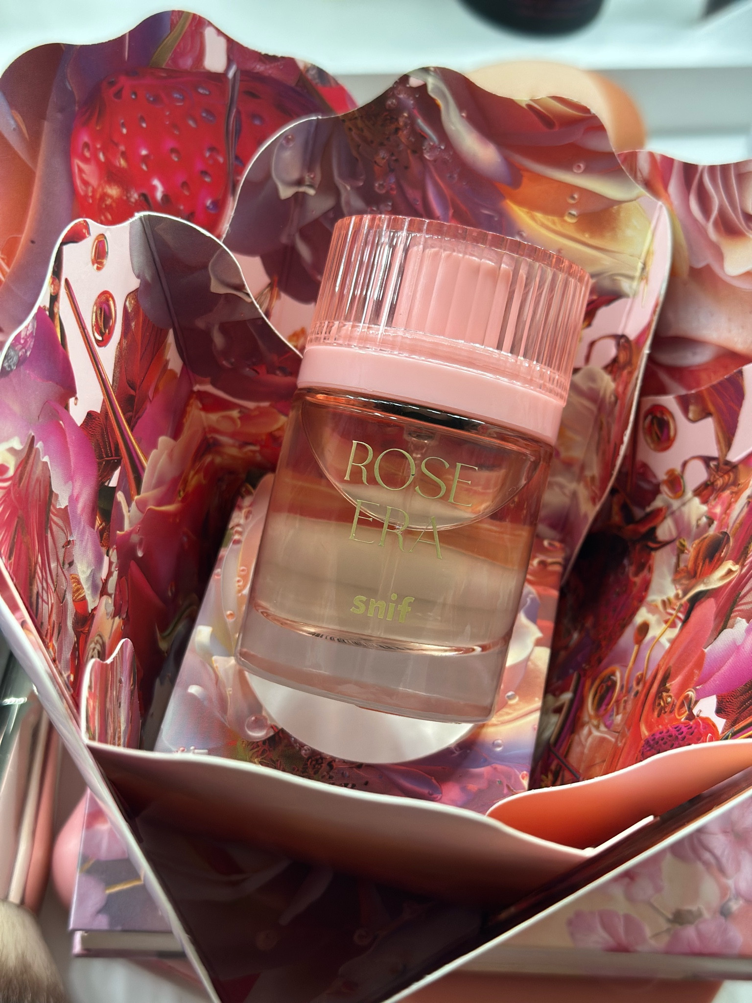 This perfume smells like roses, fresh laundry and strawberries! Perfect for summer 

#LTKBeauty #LTKFindsUnder100