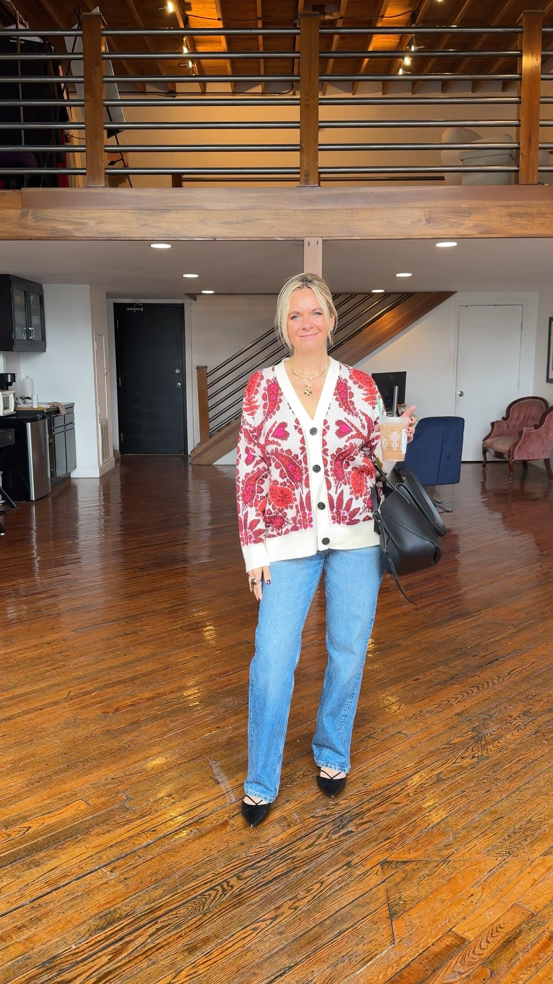 Winter Outfit

Love a printed sweater paired with jeans for a happy winter look ❤️

#OOTD #StylingTips #PersonalStyling #effortlesstyle #WinterFashion #personalstylist #nashvillestylist #StyleOver40 #LTKVideo

#LTKWatchNow #LTKHoliday #LTKStyleTip