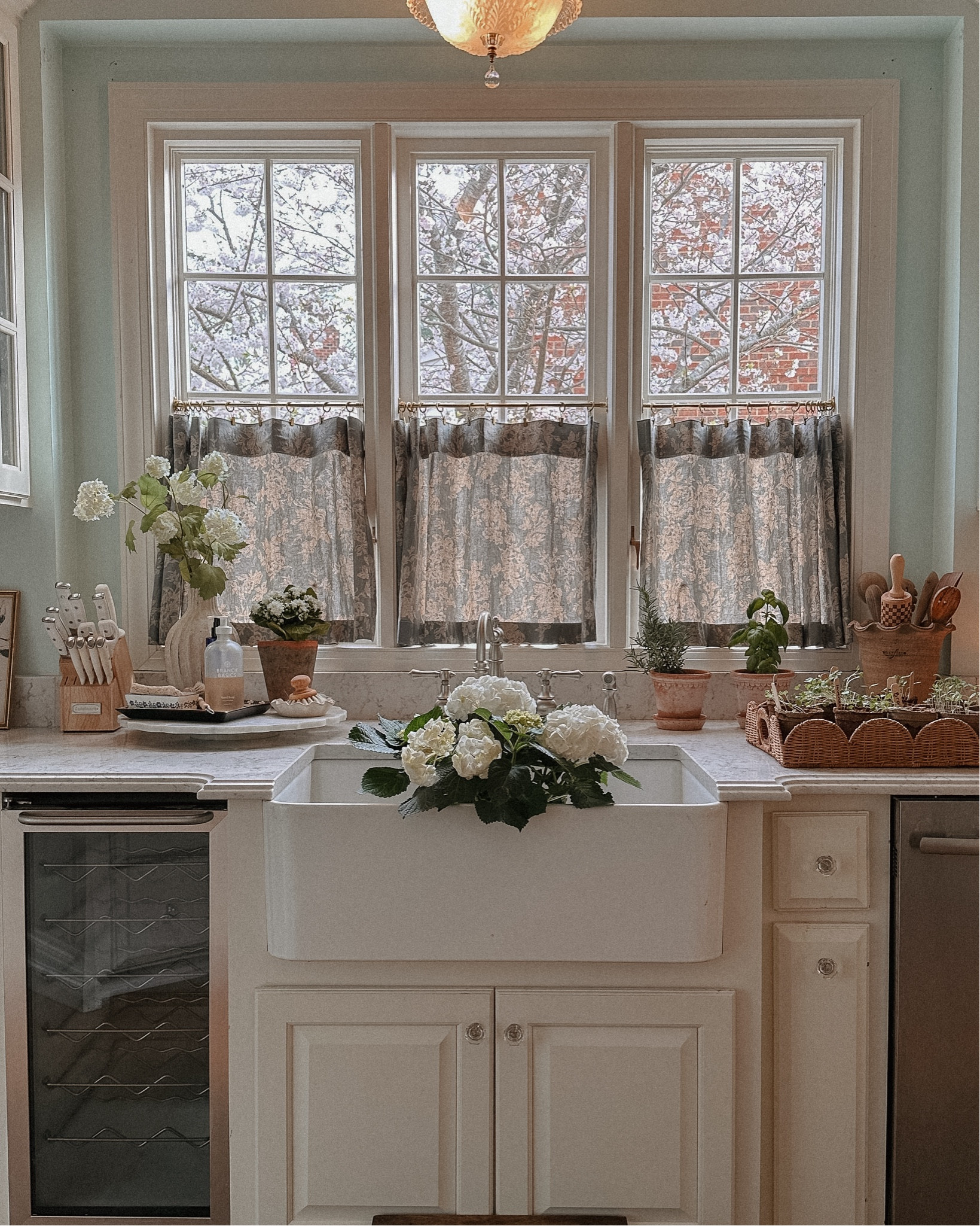 Kitchen home decor including the hardware we used for our café curtains 

#LTKhome