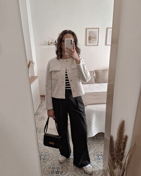 chic workwear look 🖤✨️

- Bouclè jacket: is from zara. I've linked similar options from h&m 
- Striped top: wearing a medium 
- Black pants: also wearing a medium
- Veja campo sneakers: run TTS

fashion inspo, spring outfit, spring ootd, casual chic outfit, casual chic ootd, chic outfit, chic ootd, white jacket, bouclè jacket, striped top, black top, black pants, wide leg pants, veja campo, white sneakers, style inspo, women fashion

