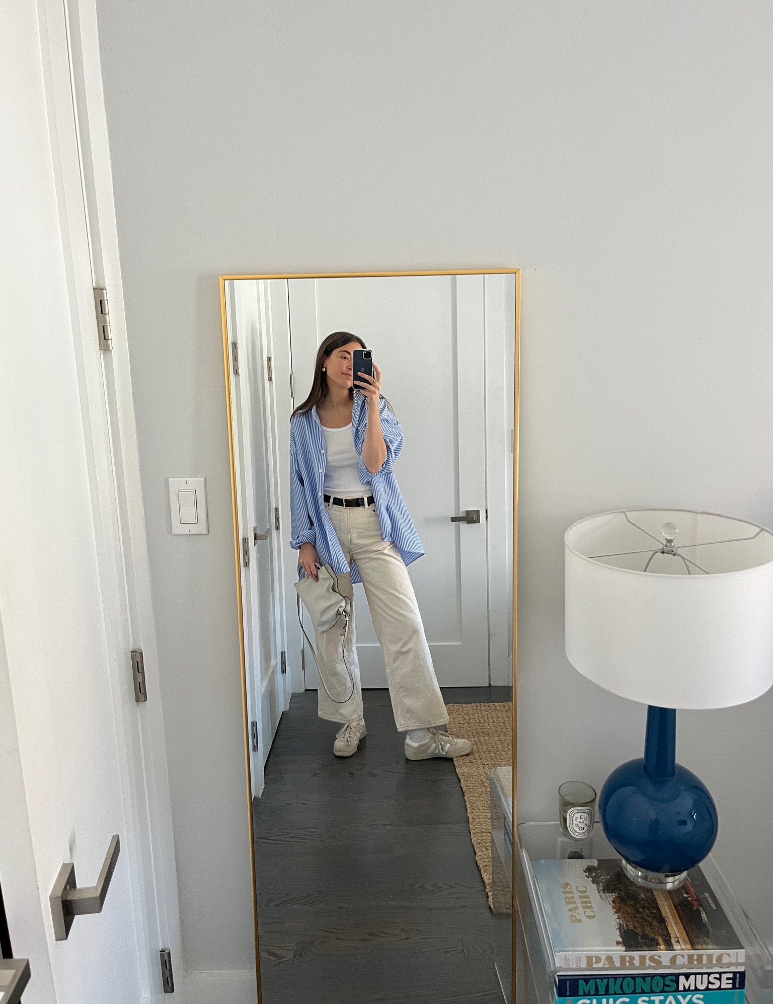 Basics 

#LTKshoecrush #LTKstyletip #LTKSeasonal