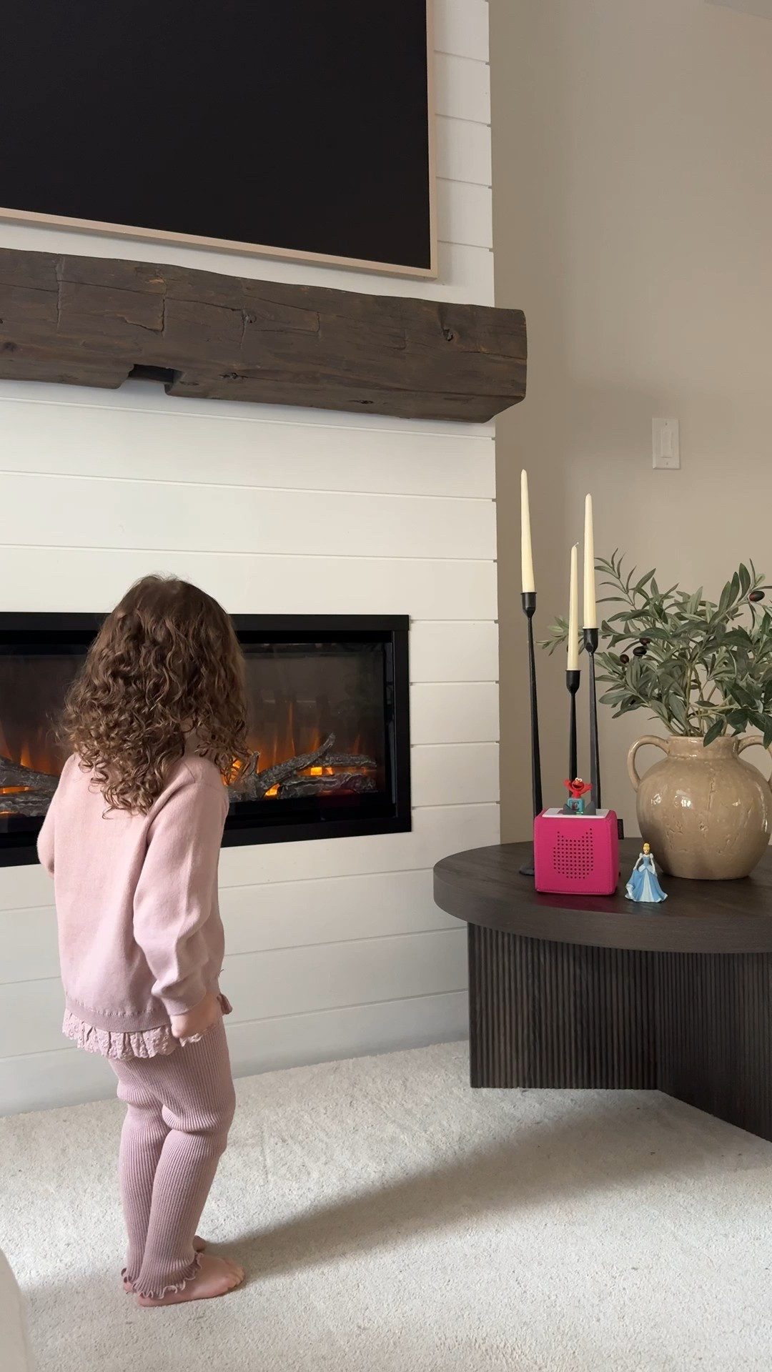 half of you want more info on the toniebox, the other half wants outfit details.. and I’m here to tell you we’re big fans of both around here 🤪 

Isla’s outfit is from the spring but @zara makes new variations of this style every season. Isla’s owned three colour ways already because we love it so much - cute and comfy!

#LTKkids #LTKbaby #LTKgiftguide