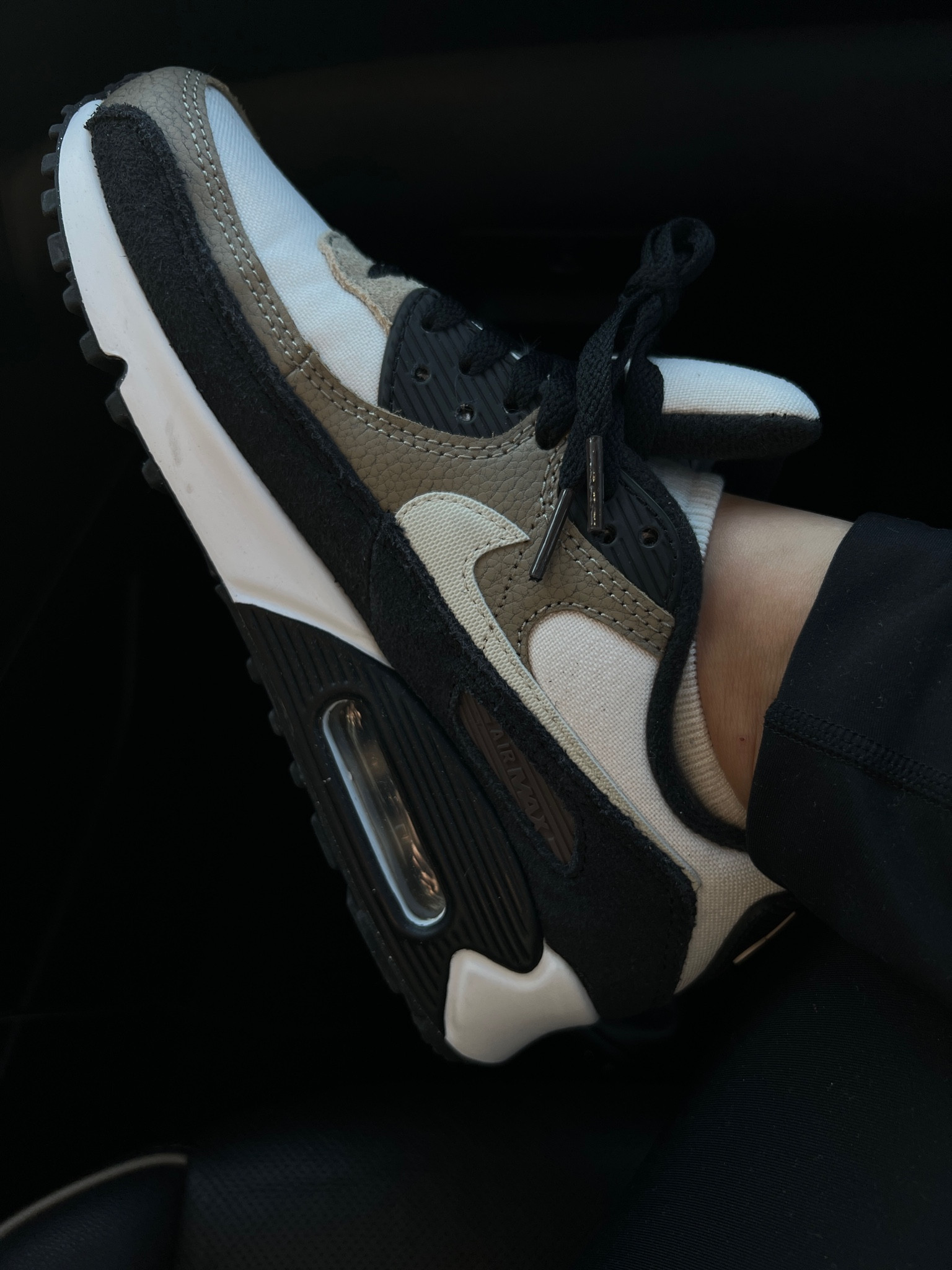 Sale alert on these shoes

xo, Sandroxxie by Sandra
www.sandroxxie.com | #sandroxxie

Gift ideas for her, shoe lover for her, gifts for the shoe lover, gifts for her,

#LTKsalealert #LTKGiftGuide #LTKshoecrush