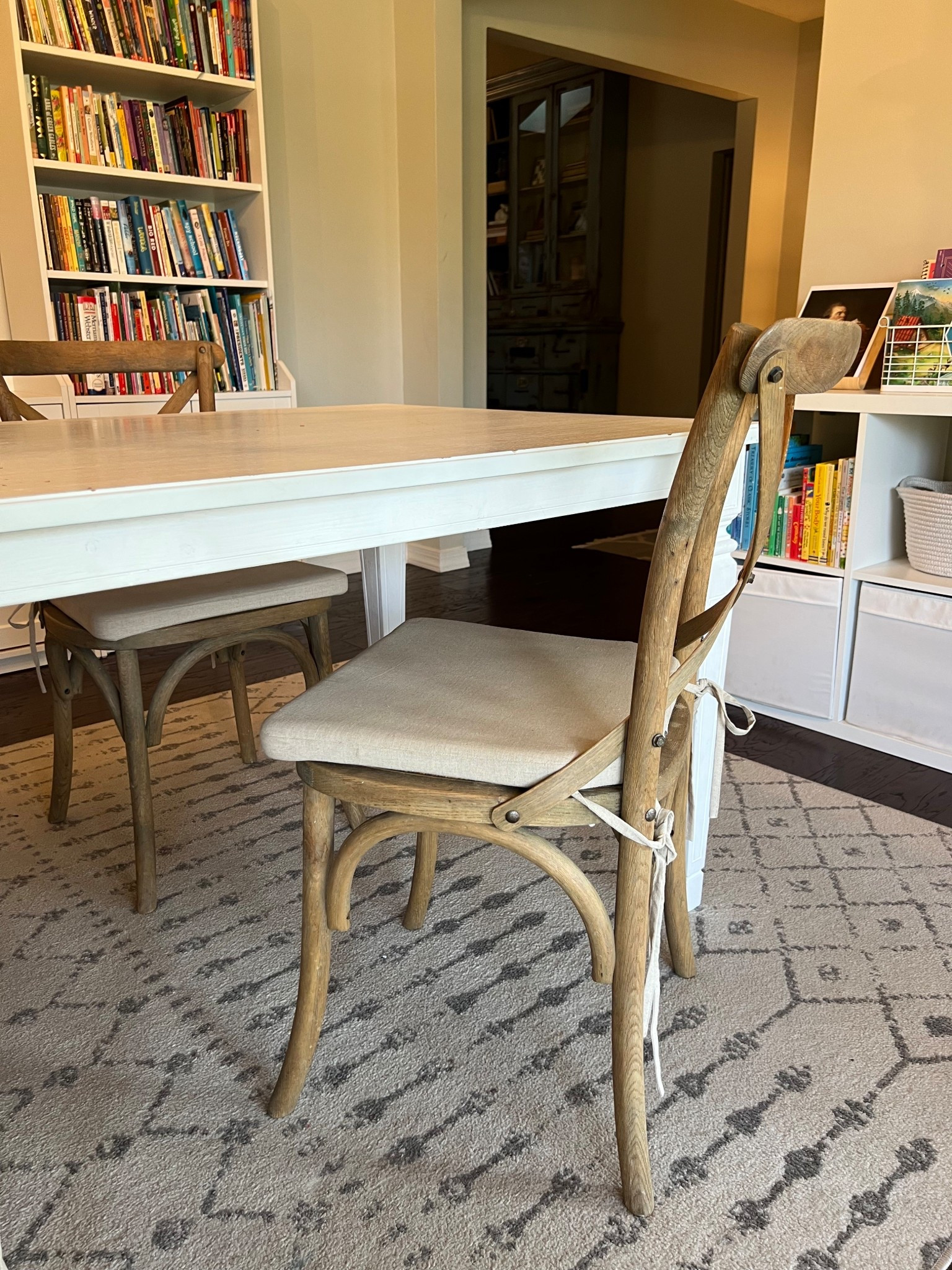 Found a few similar options for these chairs.
