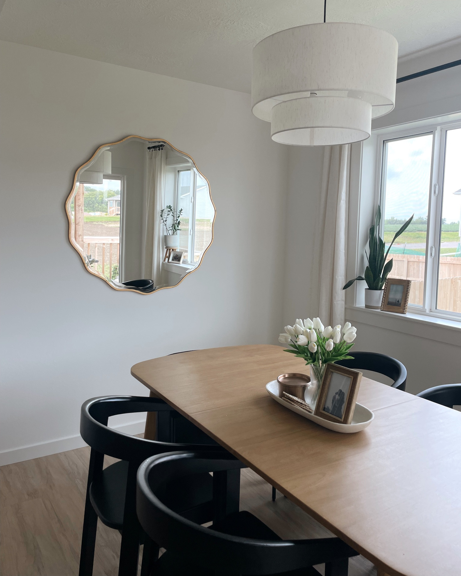 dining room 🪞🌷🏠🪴

#LTKHome #LTKFindsUnder50 #LTKSaleAlert