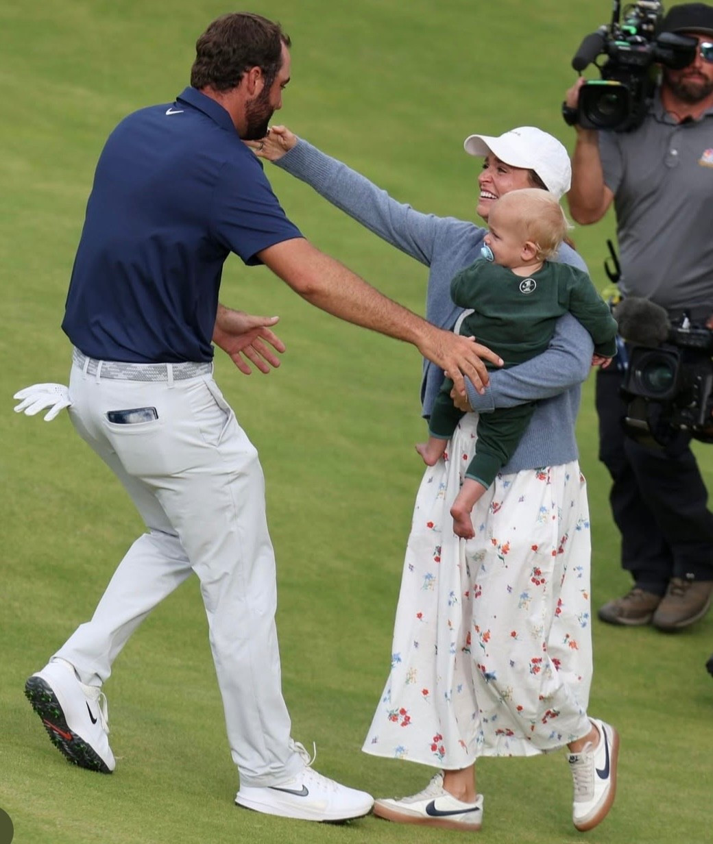 The cutest fit from Meredith!! 

#LTKSeasonal #LTKActive #LTKFindsUnder100