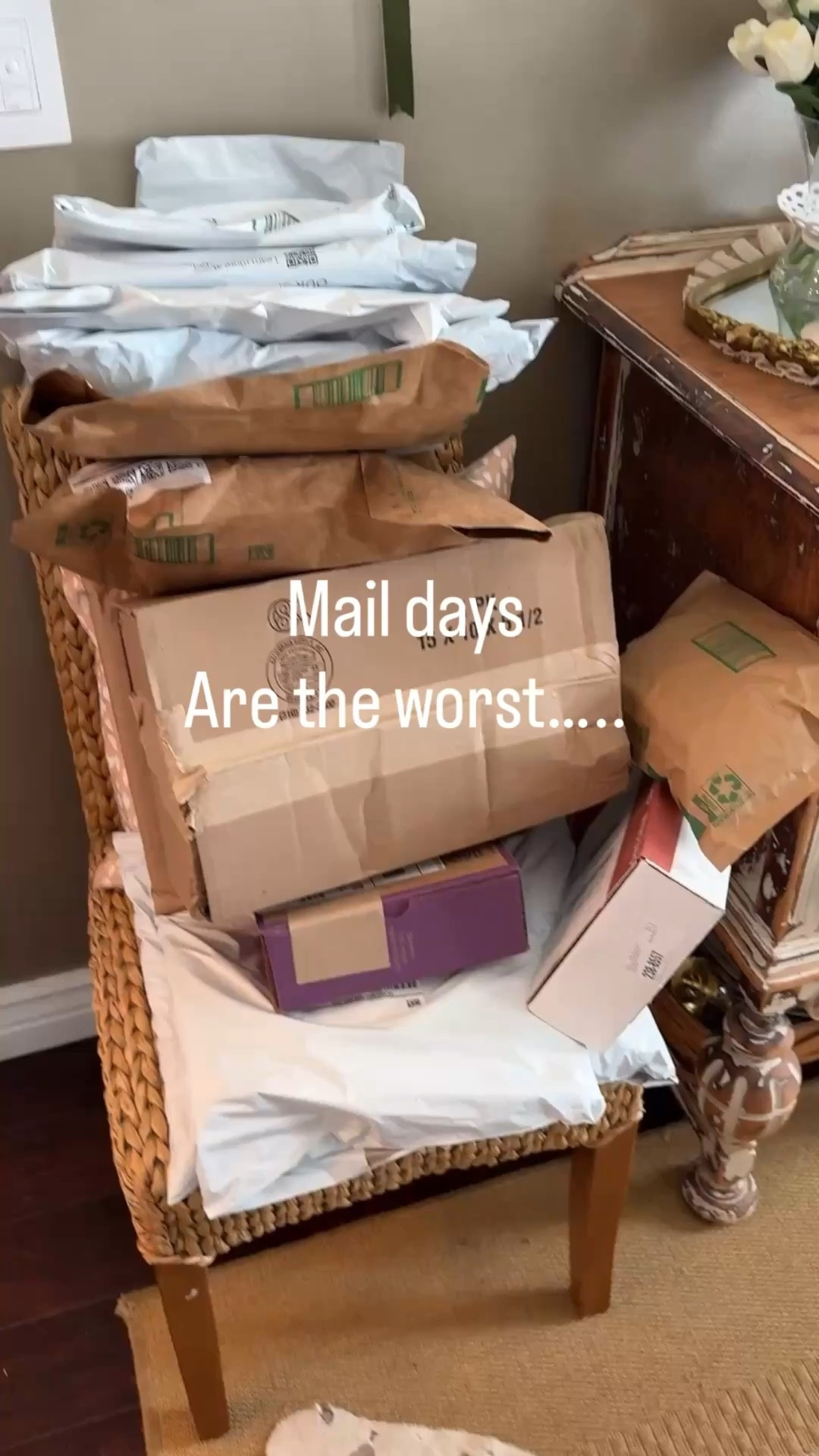 MAIL DAY 📦 Monday

Mail days are the worst…..

Truth is…it’s really stressful shopping and trying out products so you don’t have too 😉

This weeks Happy Mail⬇️

-From Amazon Finds
-New product launch Oneskin
-Spring arrivals from  Gibsonlook 
-A Gadget
-Shoes by Donald Pliner
-Midlife Supplement









#mailday #hardjob #utahinfluencer #sarcastichumor

#LTKOver40 #LTKdayinmylife #LTKvlog