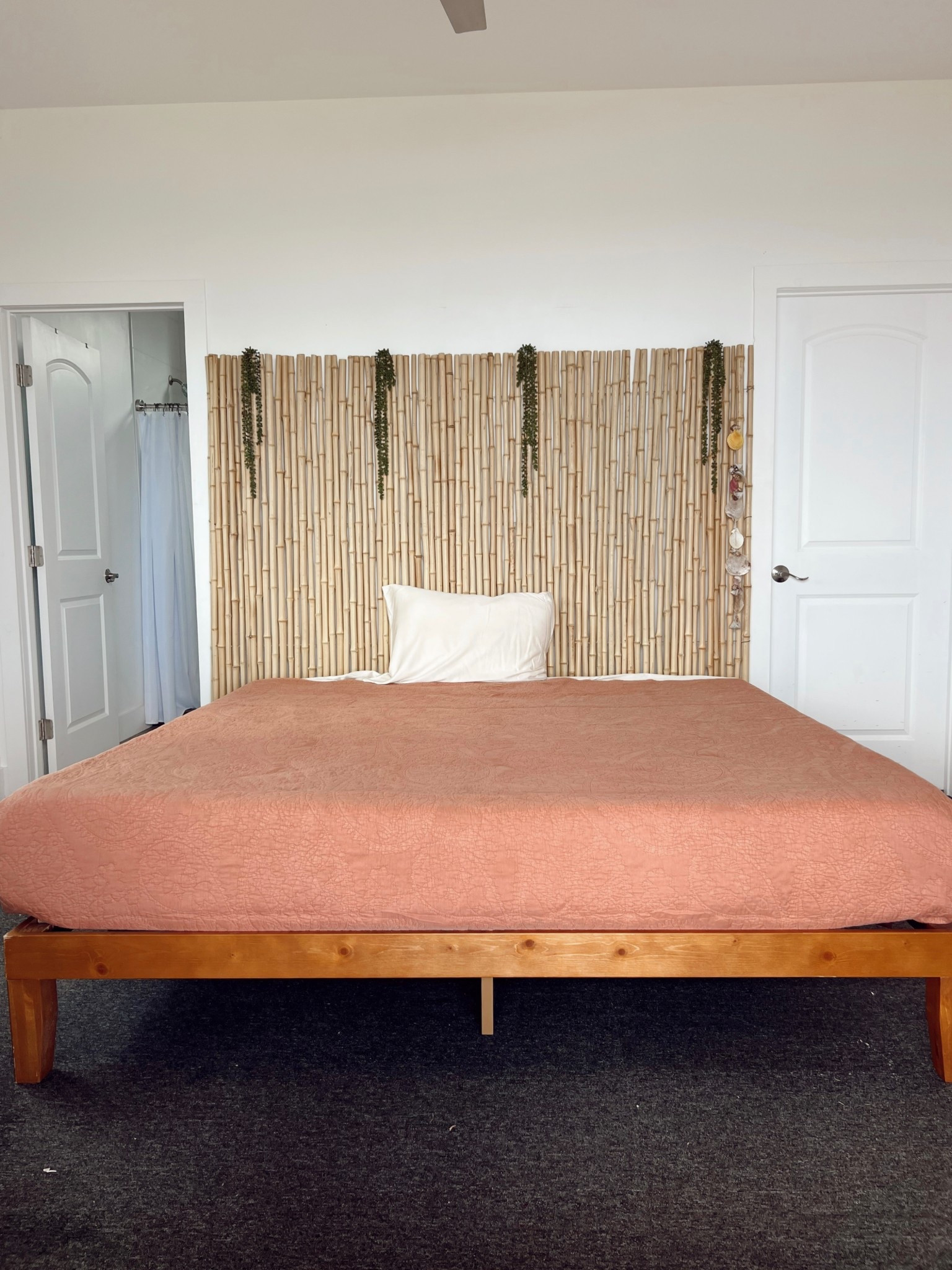 cute bedding!! Super soft and loveeee the color

#LTKFamily #LTKSummerEdit #LTKHome