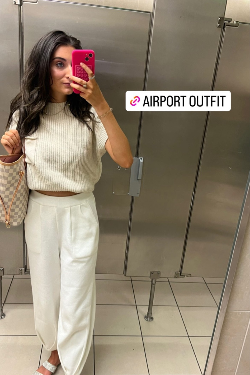 sharing my airport travel outfit again since you guys are loving it!! it’s extremely comfortable and perfect for traveling! ✈️✈️

#LTKunder50 #LTKtravel #LTKFind