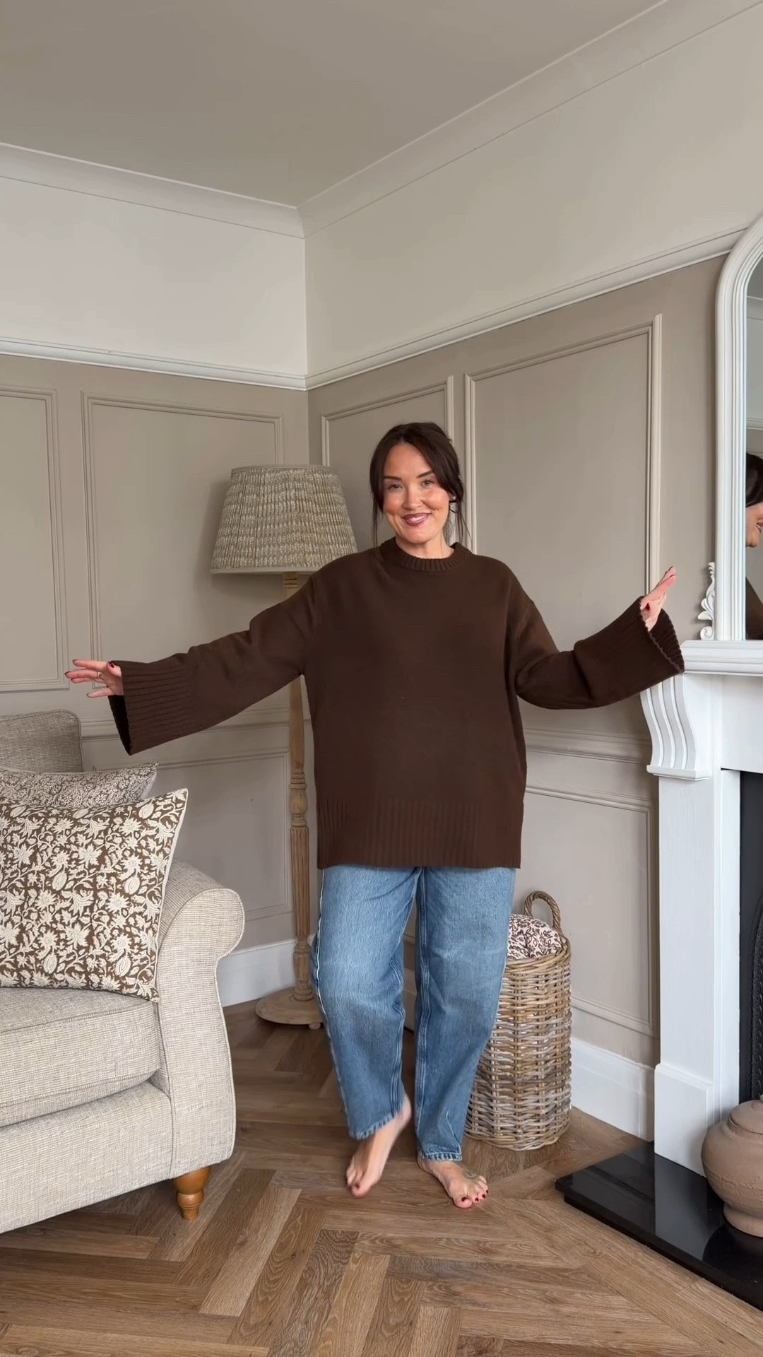 Wearing a S in this jumper as it comes very oversized usually a M 🤎🍂

#LTKuk #LTKautumn #LTKjeans