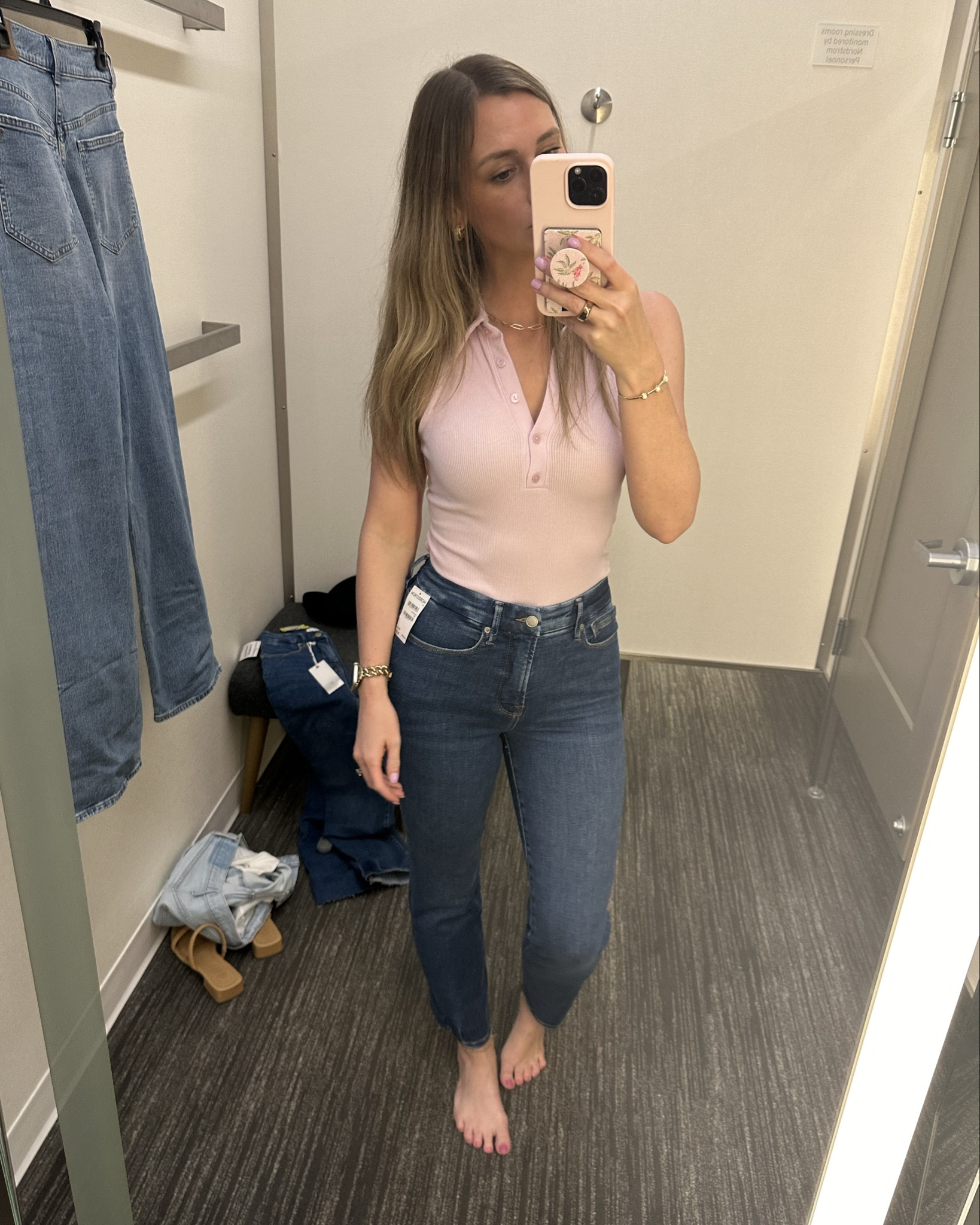 My favorite jeans from the NSale. It was the closest to the trendy straight/looser style my millennial self could stand 😅

Wearing a size 27 which has been what I’ve worn since having my baby. Not sure why they have low reviews, I’ve worn them 3 times since I bought them and haven’t had any complaints 

Good America
NSale
Nordstrom
Jeans
Denim


#LTKFindsUnder100 #LTKxNSale #LTKStyleTip