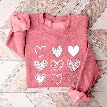 Valentine's Day Sweatshirts for Women Warm Soft Fleece Lined Love Heart Graphic Pullover Winter C... | Amazon (US)