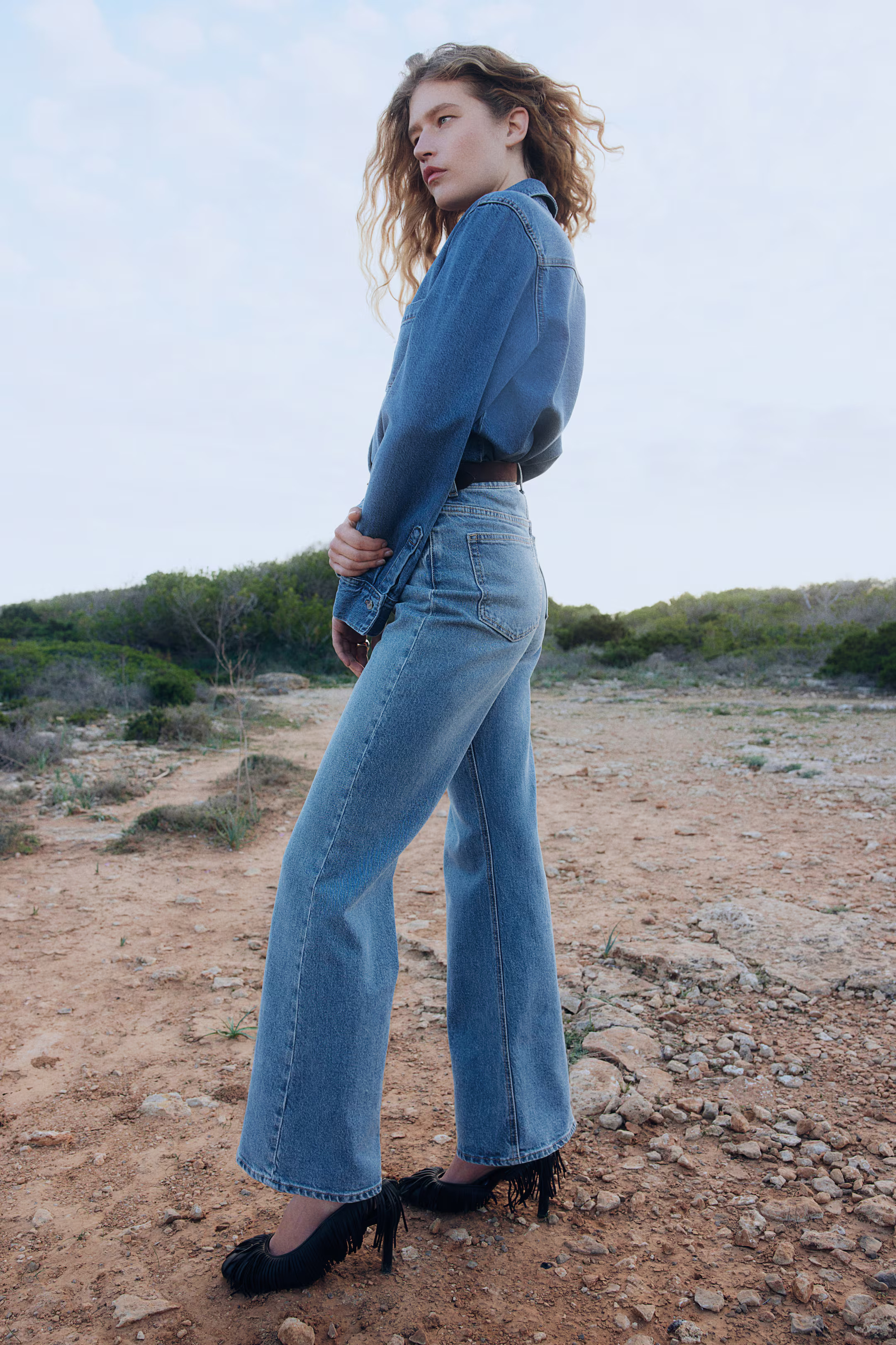 Flared High Jeans - Light denim blue - Ladies | H&M US | H&M (US + CA)