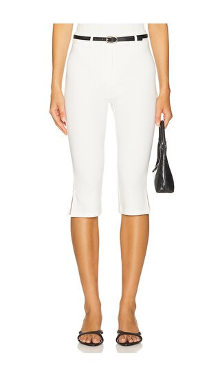 superdown Harlow Capri in White. - size S | Revolve Clothing (Global)