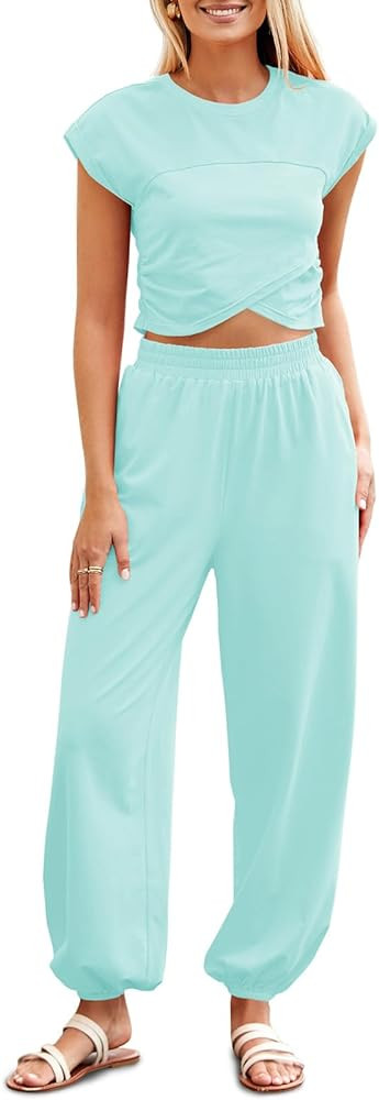 Fisoew Women's Two Piece Outfits Casual Lounge Sets Crop Tops and Joggers Tracksuit with Pockets | Amazon (US)