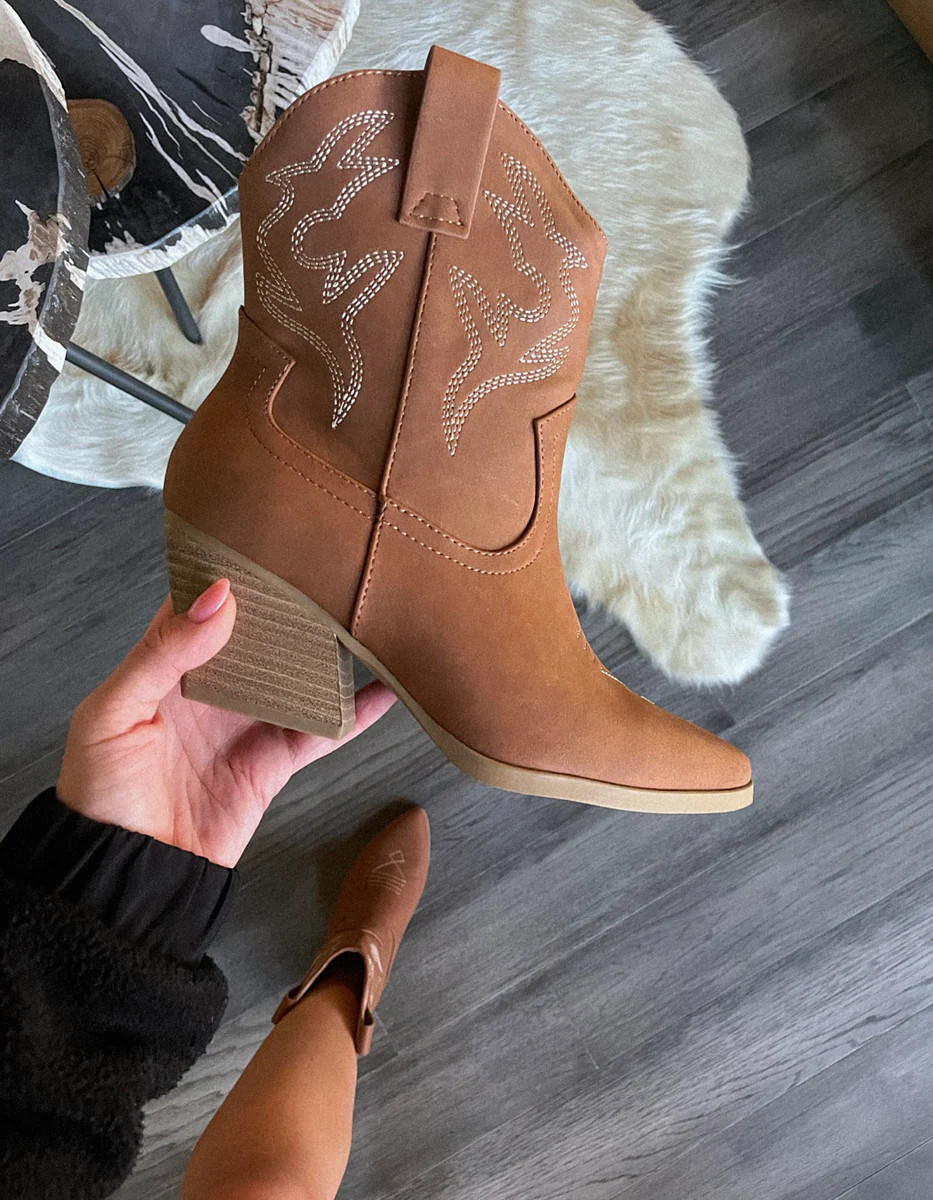 Whiskey Glasses Cowboy Boots | Willow Boutique