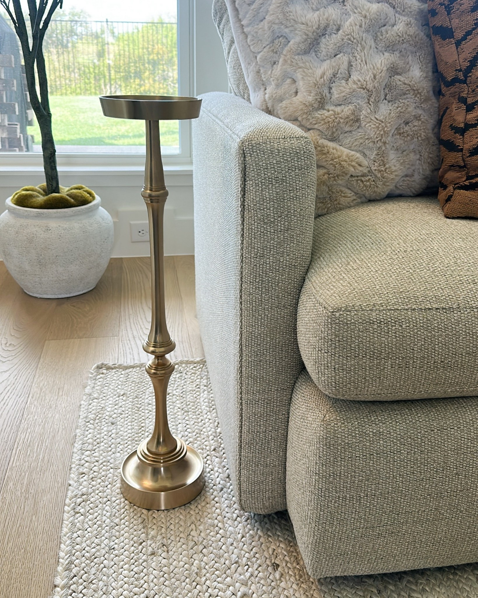 Teeny tiny 🍸 table

#LTKHome #LTKSaleAlert #LTKParties