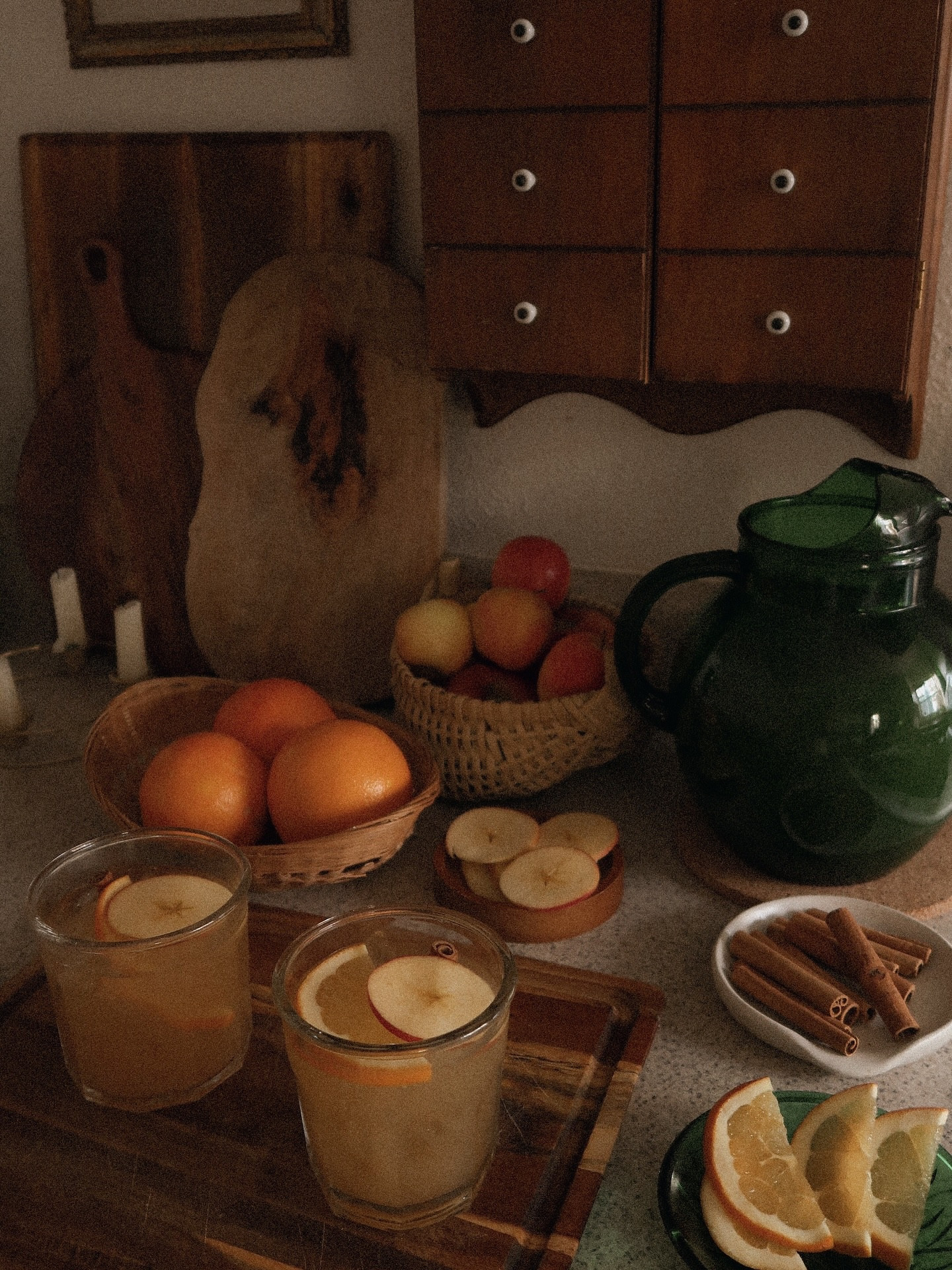 almost posted some of my bad poetry about autumn but instead i’ll say that i love this time of year (like so many of us do). i had to share some of my favorite photos from over the years. 

for me, the autumn feels the way new years is supposed to feel. 🍂 i’m looking forward to my favorite sweaters, having more than two pairs of denim in my drawers, tending to my fall garden, and collecting pumpkins on my porch (not looking forward to fighting the squirrels over them though).

oh and sheet pan meals!! i’m ready for roasted veggies and sweet potatoes to make a comeback to our meal rotation.

what are you most excited about for the fall? 🤎🍁