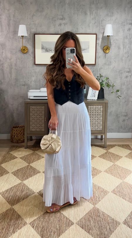 Amazon casual maxi skirt outfit
Top in a small tts
Skirt in a small if in between sizes, go up
Shoes true to size 

#amaOmfashoon 

#LTKFindsUnder50 #LTKStyleTip #LTKSeasonal