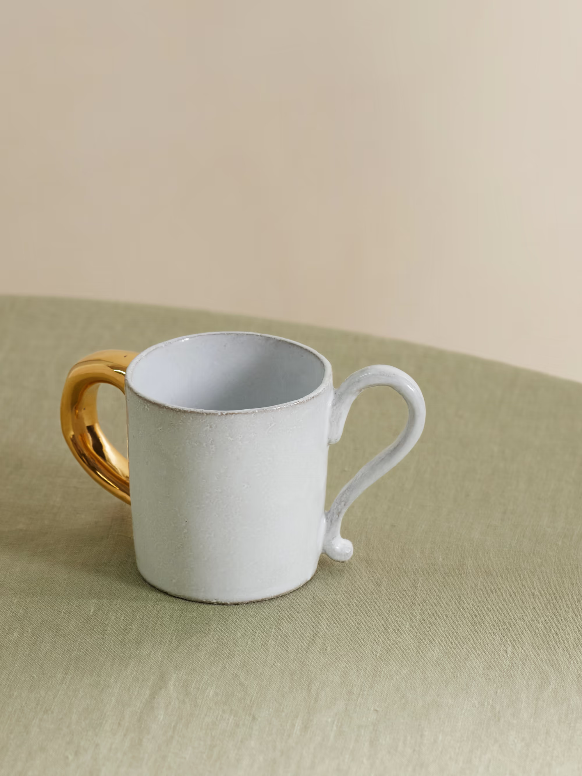 + Sacai gold-plated ceramic coffee cup | NET-A-PORTER (UK & EU)