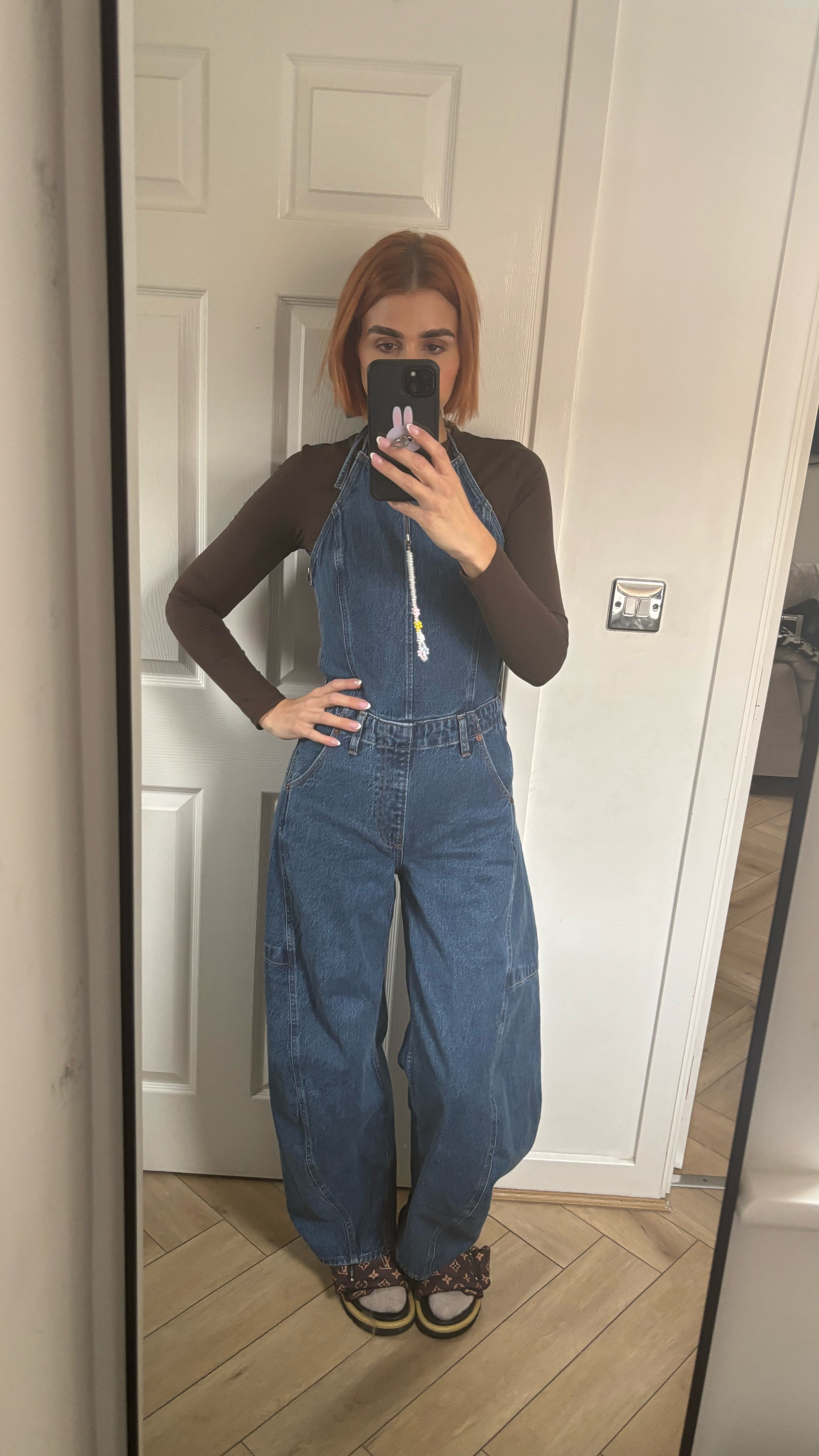 What do we think of these @abercrombie jumpsuits ?

Picture attached in the video of the vibe I wanted, not sure it's giving that ...

Which should I keep or should I return both ?

Would obviously not wear over a gym set but I was freezing 

#abercrombie #denimjumpsuit #barrelleg #mumstyle

#LTKstyletip #LTKeurope #LTKuk