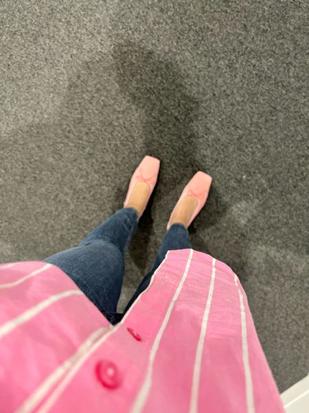 Let’s talk about the carpet… JK it’s all about the shoes and the sandwich outfit 

#LTKworkwear #LTKshoecrush #LTKstyletip