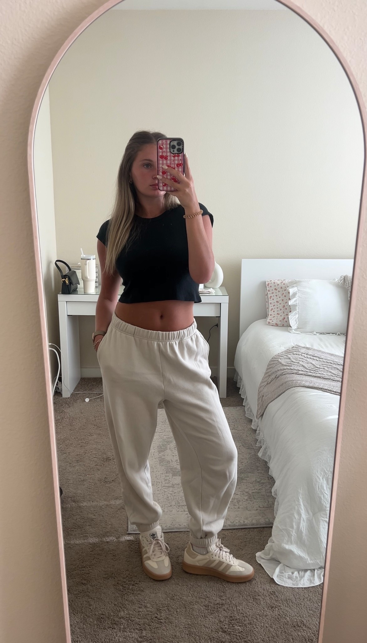 Comfy outfit inspo 

#LTKSeasonal #LTKStyleTip #LTKBeauty