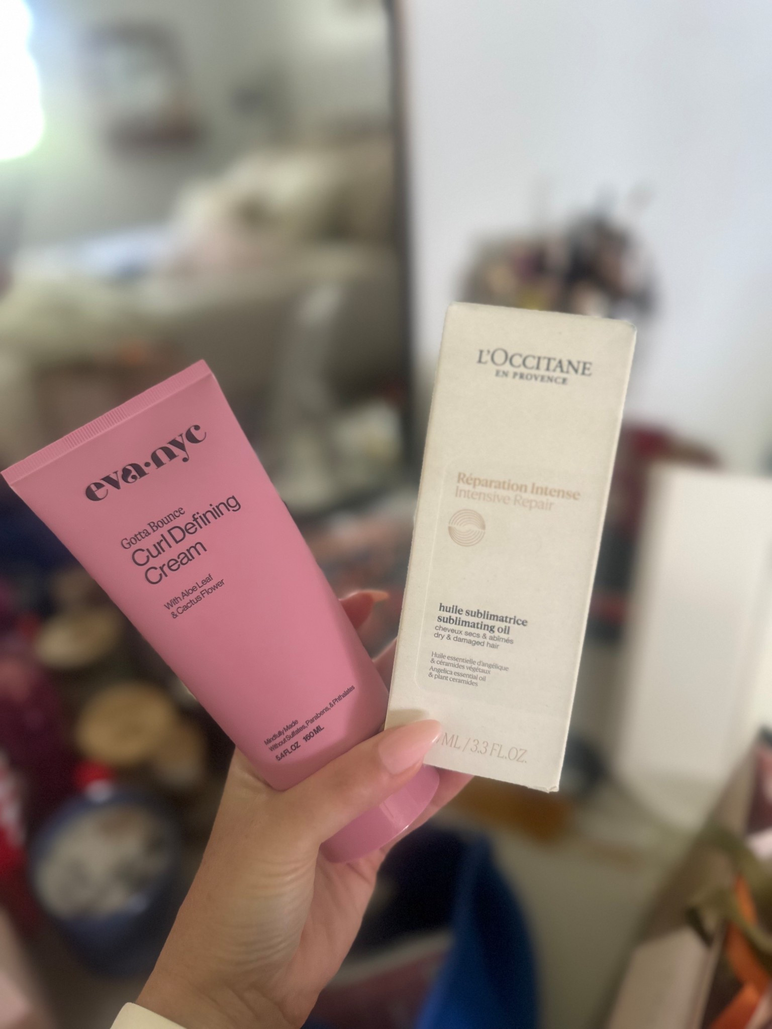 Shakira’s hair at the concert was too perfect not to investigate 🕵🏻‍♀️✨ After a little digging, I found out exactly what she uses to fight frizz—and of course, I had to try it and share with you! 💁🏽‍♀️ She applies them on wet hair, does 4 braids, and lets the magic happen. Products linked—thank me later 💛 #ShakiraHairSecrets #FrizzFreeGoals #ConcertInspo #shakirashairroutine