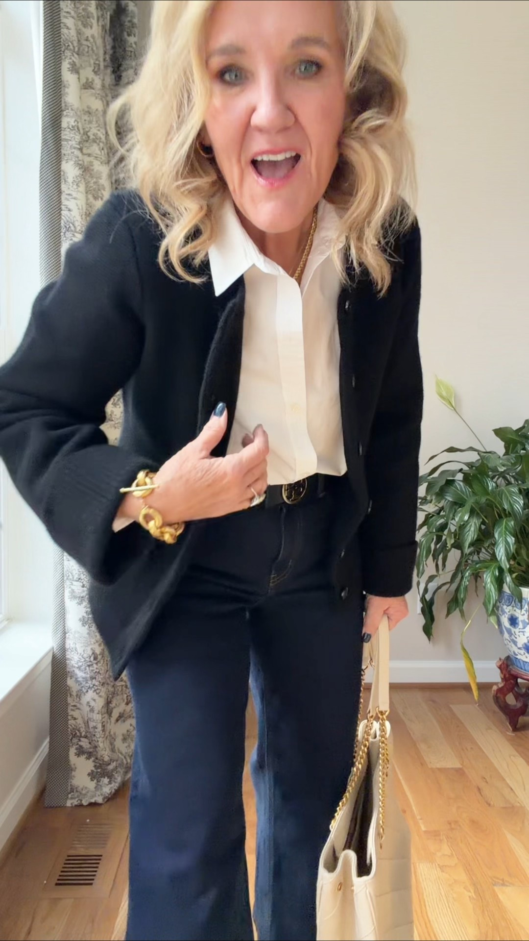 @onequince has teamed up with celebrity stylist @erinwalshstyle to show us how its done! I was so inspired by her looks that I came up with 3 new ways to wear some of my favorite pieces myself!

I am always thrilled with the sustainability, quality and value. It just never disappoints. #QuincePartner

Sizing
All true to size (wearing mediums) with the exception of the crepe trousers, I sized up to a 10. I don’t want that lighter color fitted.
The bella wide leg jeans I’m wearing the 28 inseam in


#LTKgrwm #LTKOver40 #LTKWorkwear