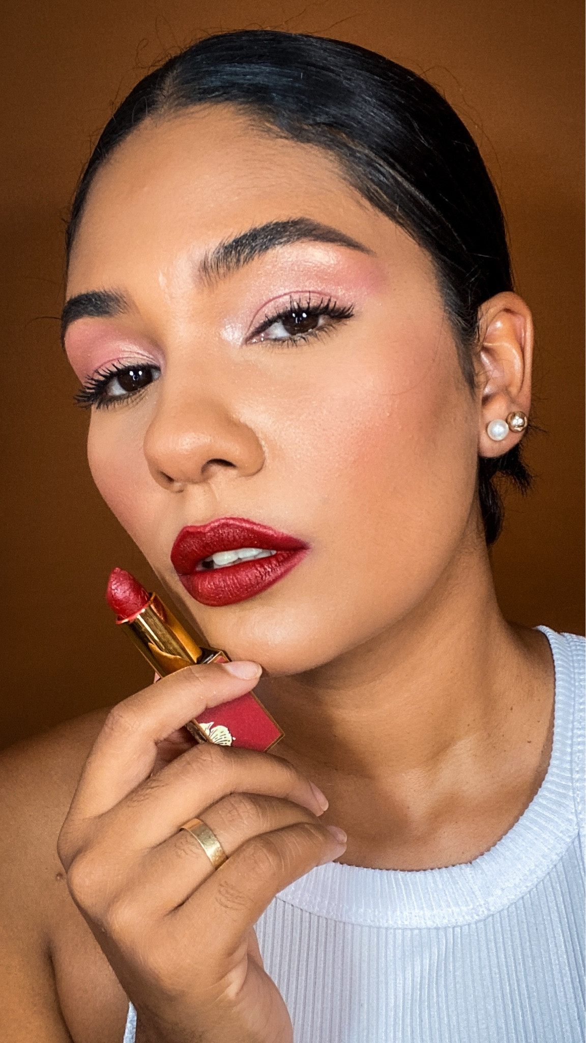 Batom VERMELHO ROZAN! Simplesmente perfeito!

#LTKbrasil #LTKbeauty