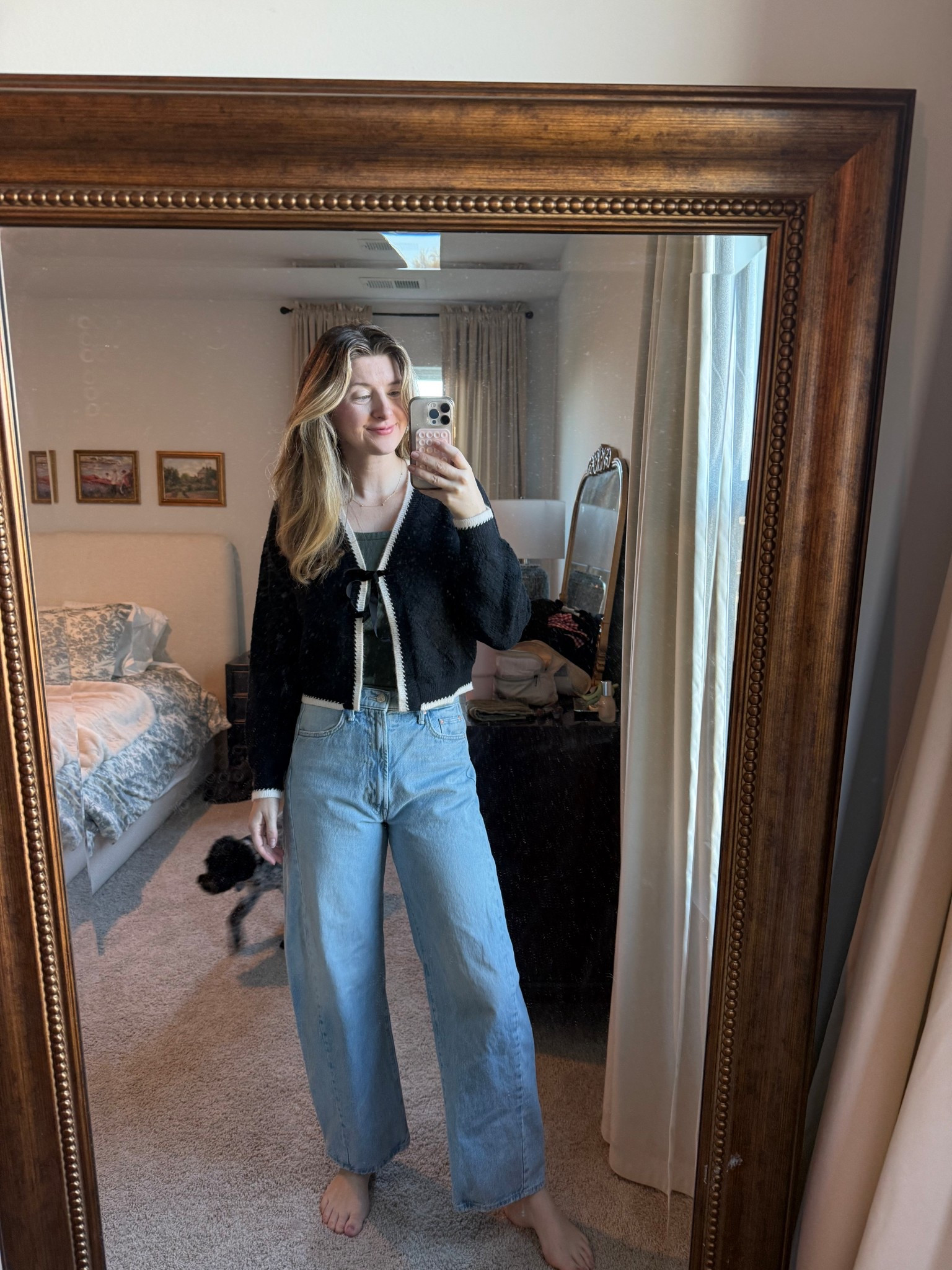 Today’s outfit: bow tie cardigan with my favorite barrel jeans. I found this fabulous top at Marshall’s. The brand is blu pepper. I couldn’t find the exact top, but I found some very cute similar ones from Nordstrom rack 💕



#LTKHoliday #LTKWorkwear #LTKootd