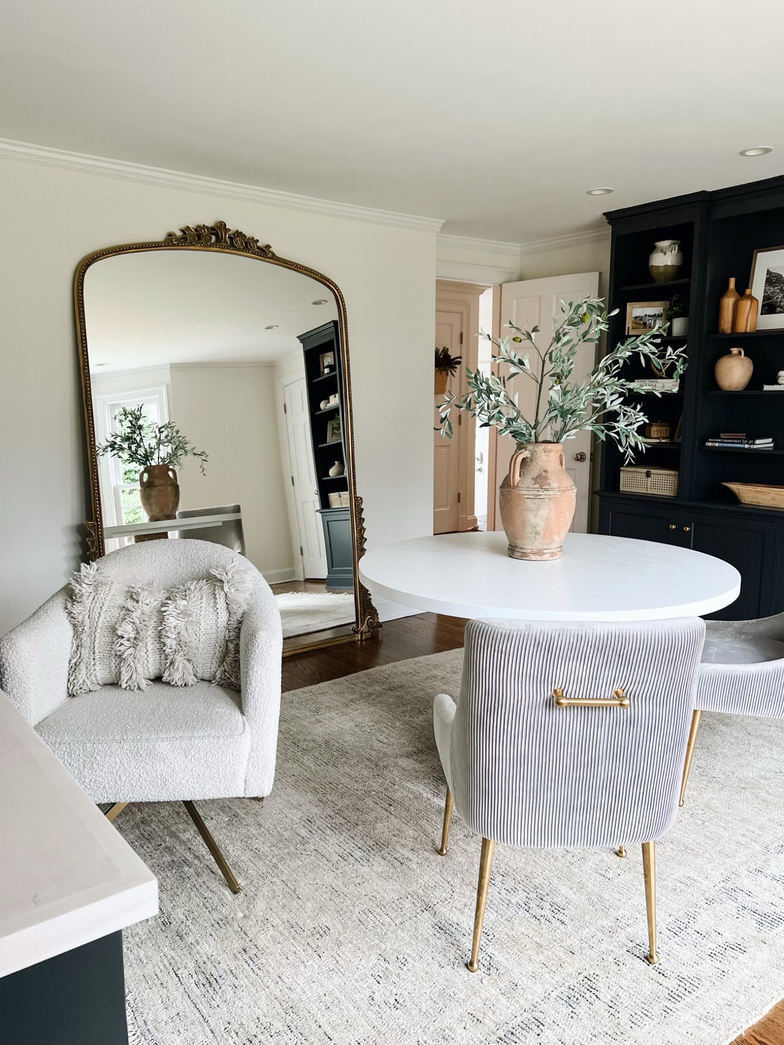 Home office decor, built ins are painted BM midnight 

#LTKstyletip #LTKhome