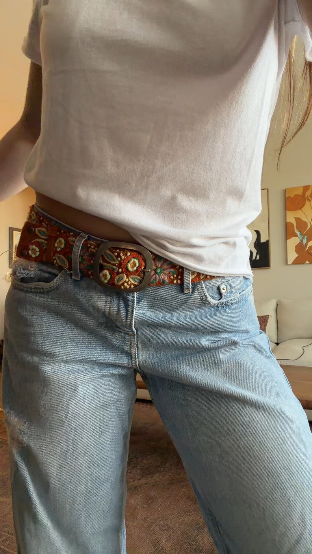 Medium top 
Small belt
7 in shoes