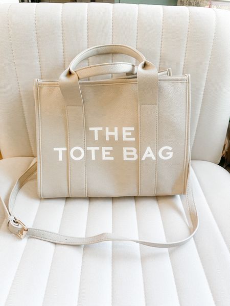 Look a like mark Jacob’s | the tote bag | purse | handbag 

#LTKstyletip #LTKworkwear #LTKsalealert