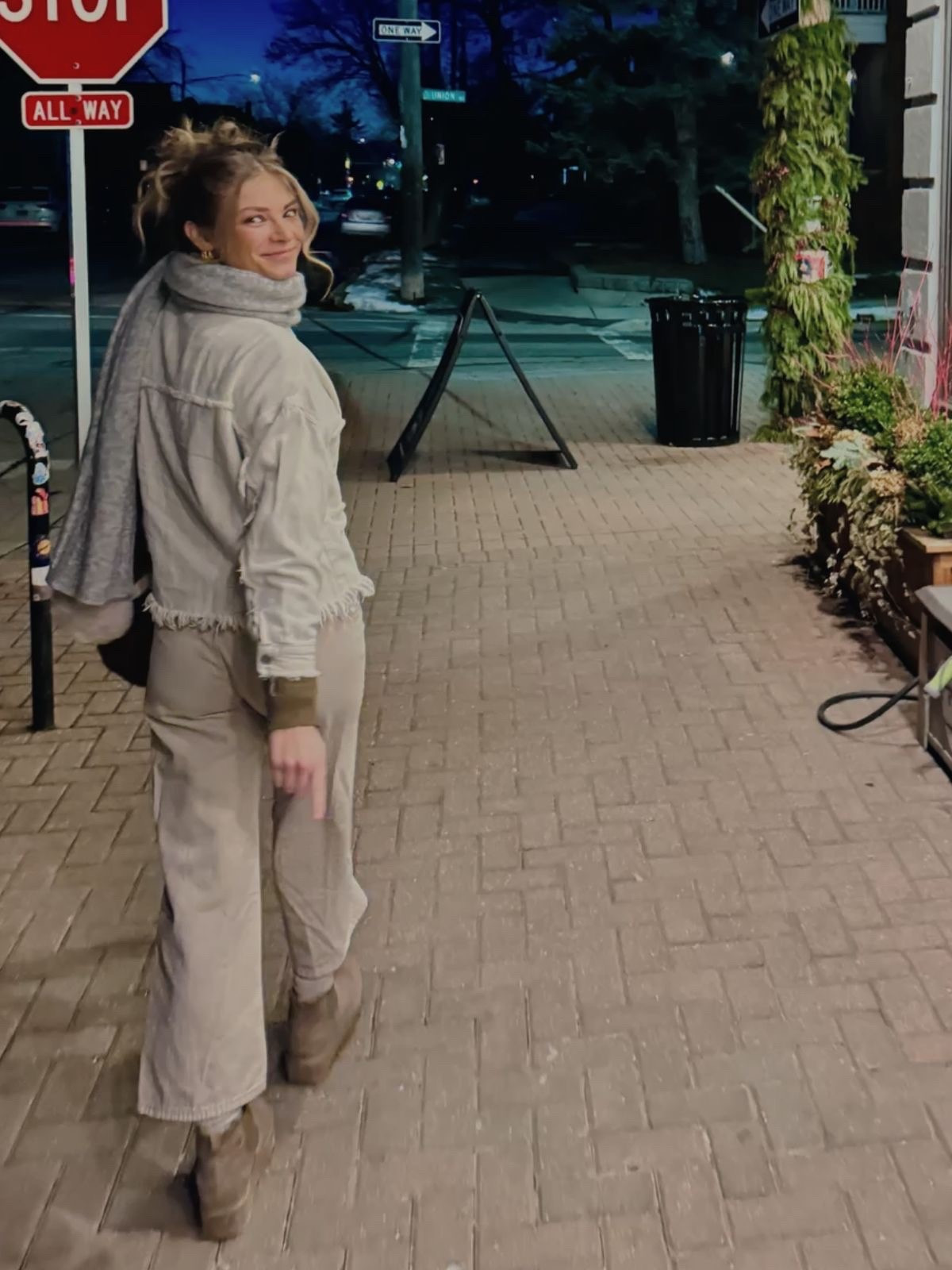 Cold Weather Accessories x AERIE

Looking for some updated winter accessories to stock up on? Aerie has some of the SOFTEST knitwear, and the hats & scarves are no different! Under $50 (more like $25), they make perfect stocking stuffers….







#aerie #americaneagle #offline #winteraccessories #coldweatheraccessories #knit #giftideas #forher #trending #apreski 

#LTKGiftGuide #LTKFindsUnder50 #LTKdayinmylife