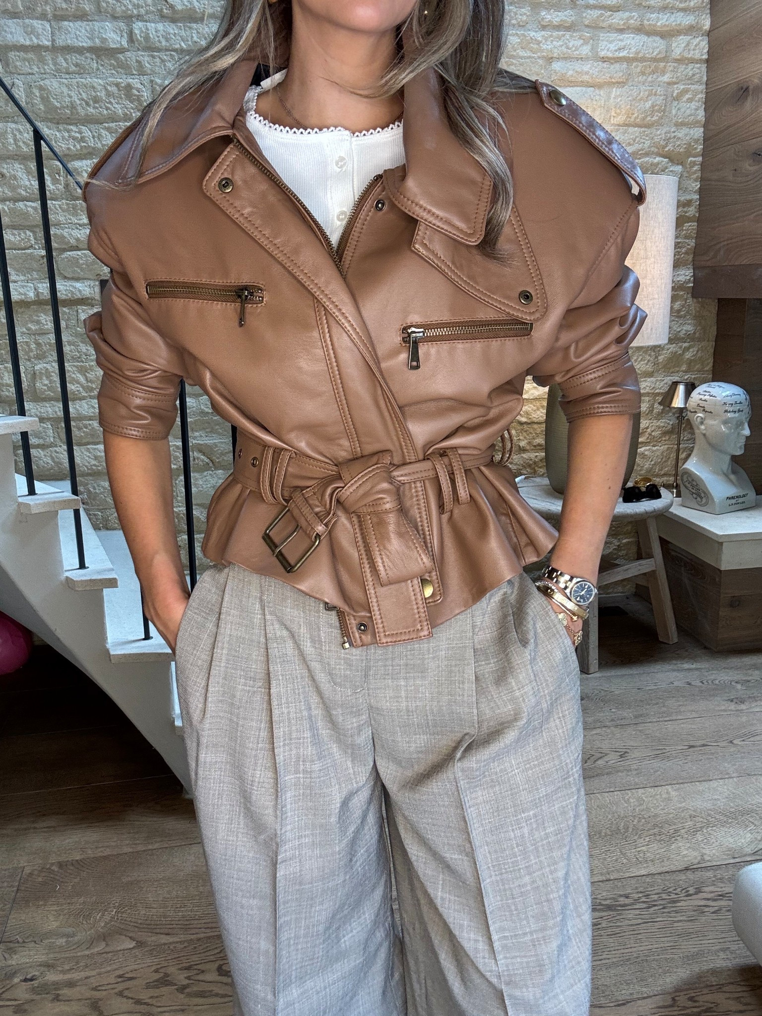 Belted jacket with clean lines 

#LTKworkwear #LTKautumn #LTKuk