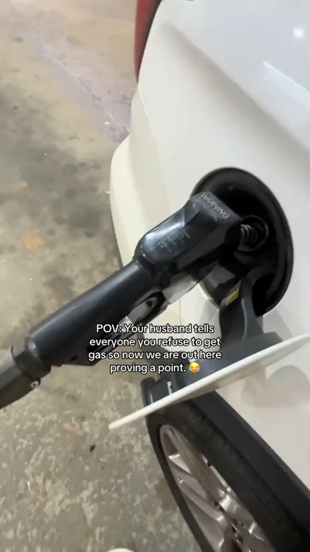 Just out here proving to my husband I can get gas…. We I was at like 20 miles to E so that’s also a reason! 😂 #moms #momtok #momlife #momcontent #momsover30