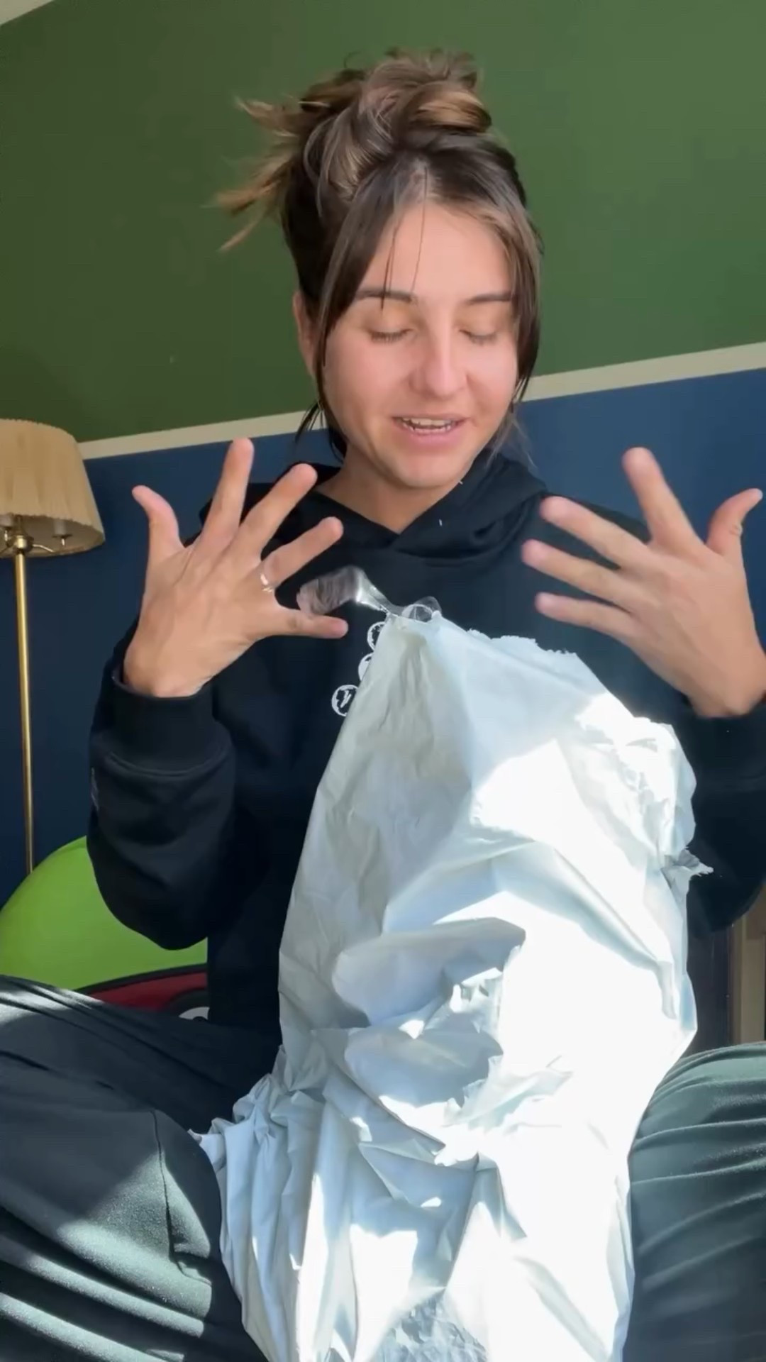 I’ve said it before and I’ll say it again I’m a sucker for @fabletics and this color was too good not to share with you! 

Also, I’m going to take the time now to say I just “hired” a Personal Trainer for four months through my gym and all I’m going to say is prepare to be sick of me! 

And yes, I’ll be posting about it because I’m obnoxious and I live in my truth 🤙🏻
.
.
.
#OOTD #fitnessootd #pickleball #pickleballinfluencer #fabletics #workoutwear