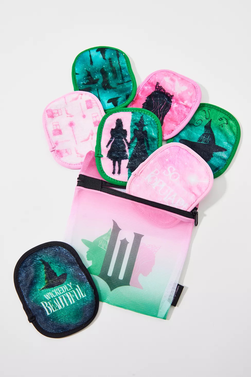 The Original MakeUp Eraser 7-Day Set | Urban Outfitters (US and RoW)