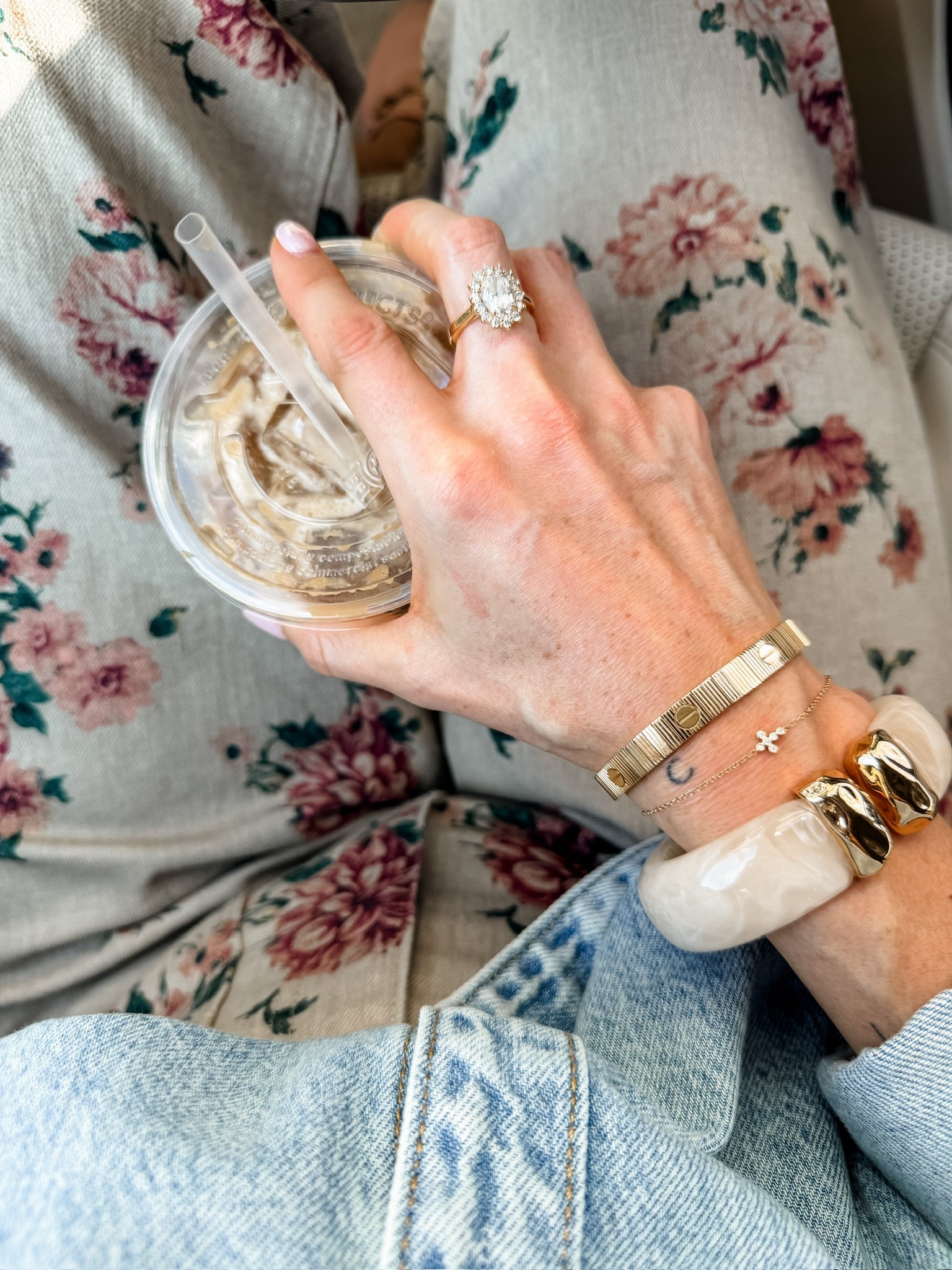 Love this cuff bracelet! It’s so pretty, and it’s a statement! But, you can wear it all the time because it’s neutral! 

Loverly Grey, Shopbop, bracelet, cuff bracelet, jewelry 

#LTKSeasonal