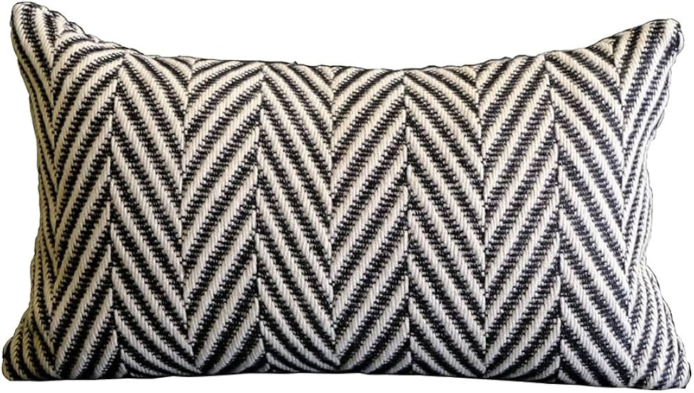 vctops Boho Throw Pillow Cover Black and White Knitted Woven Pillow Cushion Cover Arrow Knit Deco... | Amazon (US)
