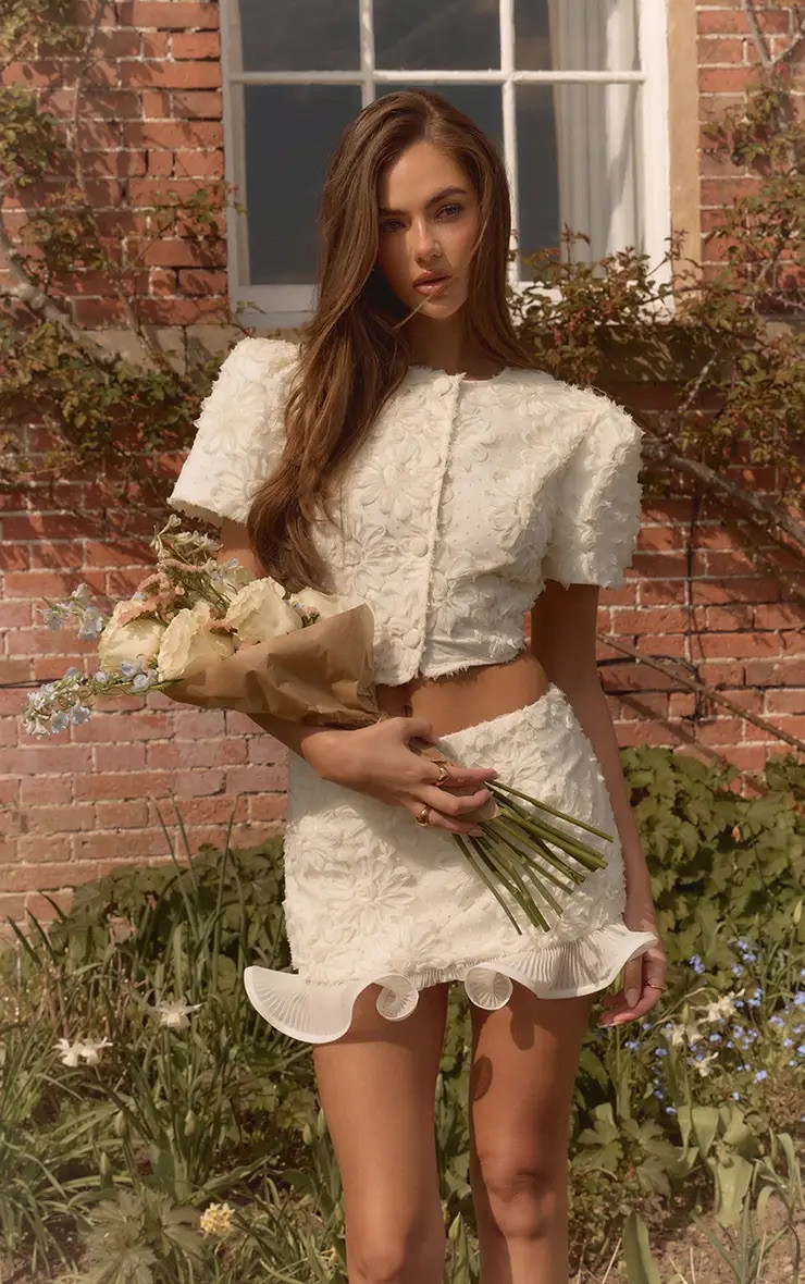 Pretty Little Thing said let’s make bridal weekend shopping FUN and AFFORDABLE. 60% off everything you need to step into your bride era looking cute, confident, and unforgettable.

Shop these looks now on my LTK.

#ShoppingWithPriiincesss #PrettyLittleThing #BridalWeekend #LTKDeals #LTKFashion #FashionFinds #BrideStyle #WeddingVibes #OutfitGoals #StyleFinds #BudgetFriendlyFashion #ClosetRefresh #BacheloretteStyle #AtlantaMom #Atlantamom #Atlantabloggers #Atlantablogger #AtlantaCreator #Atlantacontentcreators #Atlantacontentcreator

#LTKSeasonal #LTKWedding #LTKSaleAlert